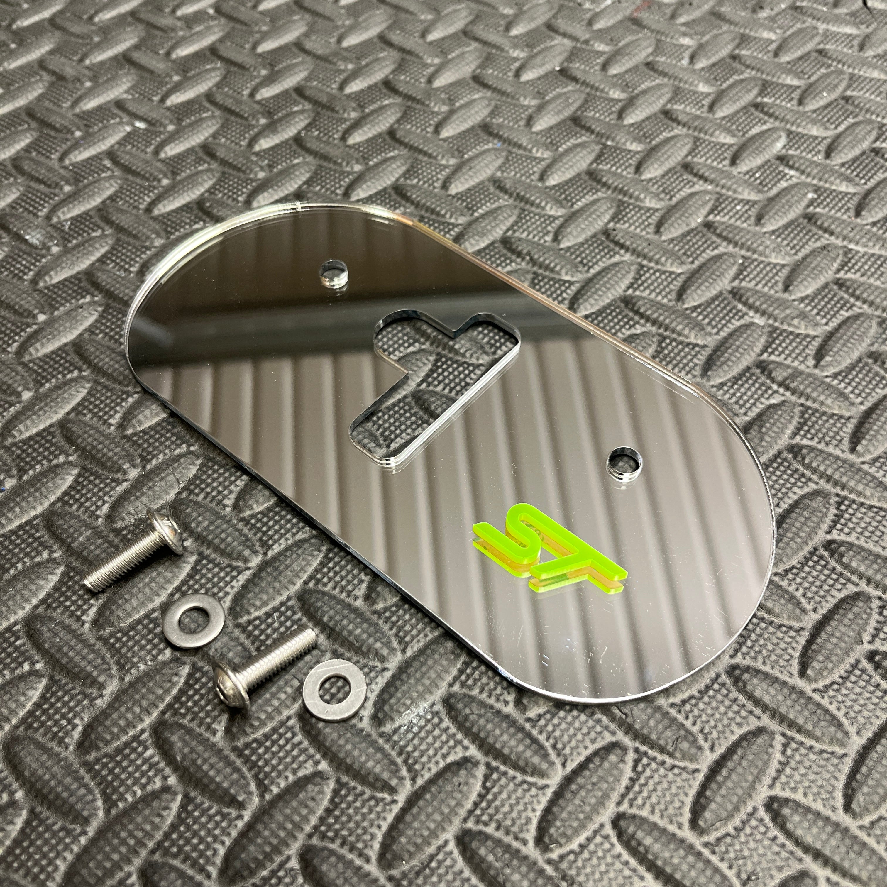 Proform Upper Bonnet Catch Plate - Mk7.5 Fiesta