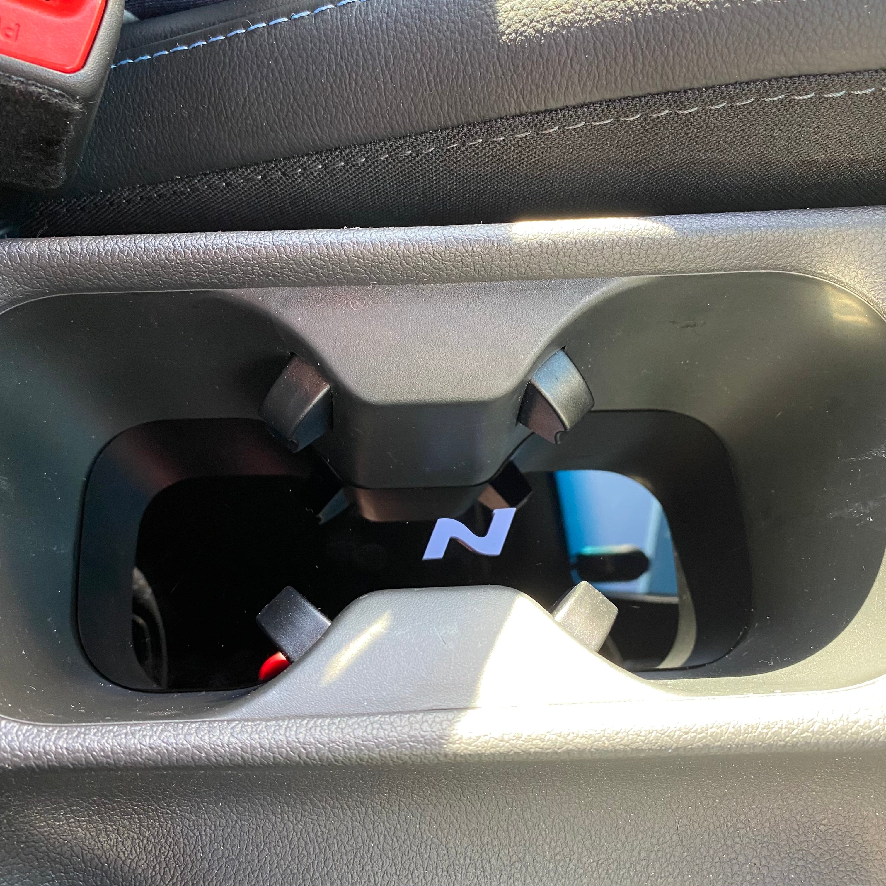 Hyundai i30 Cup Holder Inserts
