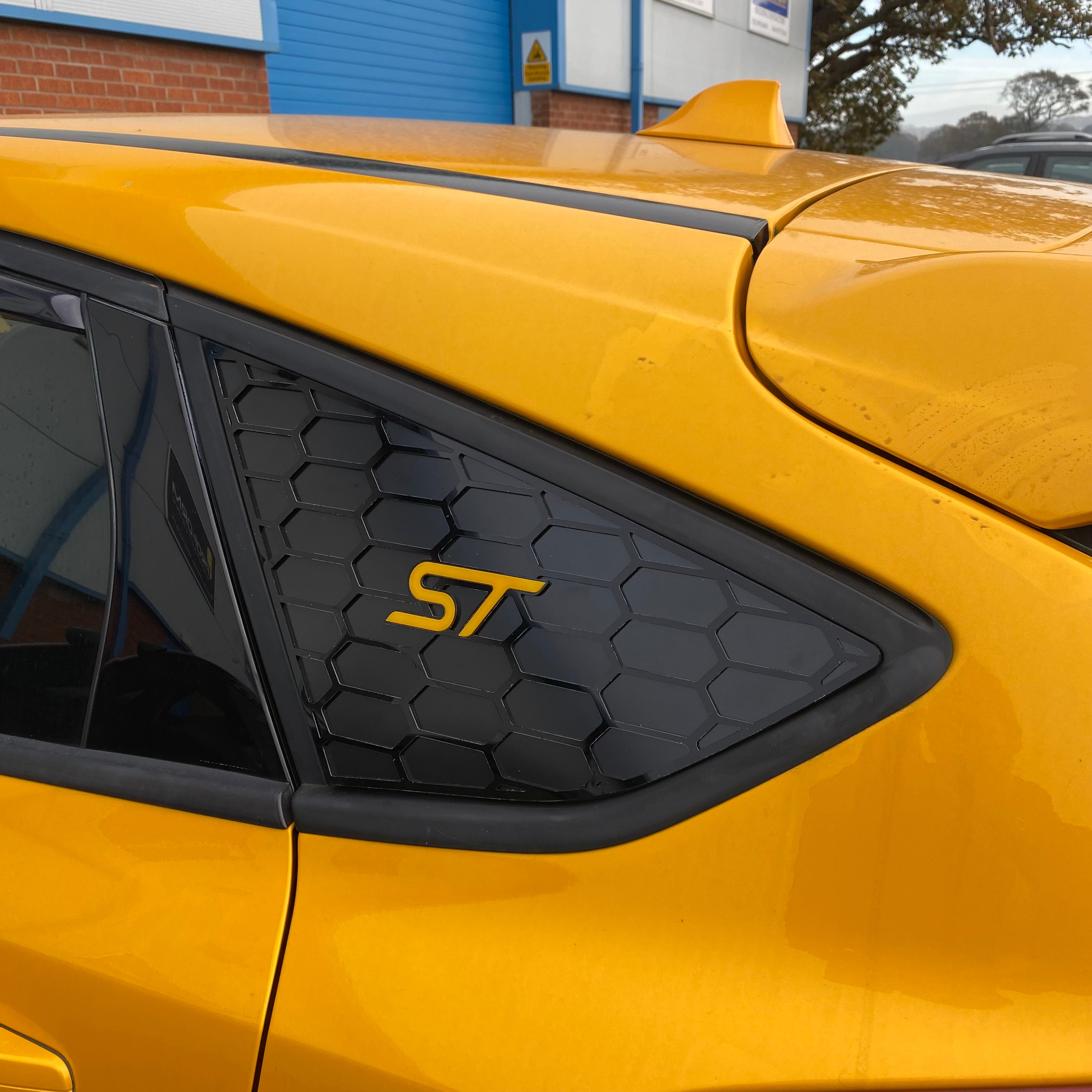 Mk3/3.5 Focus hintere Seitenfenstereinsätze (Paar)