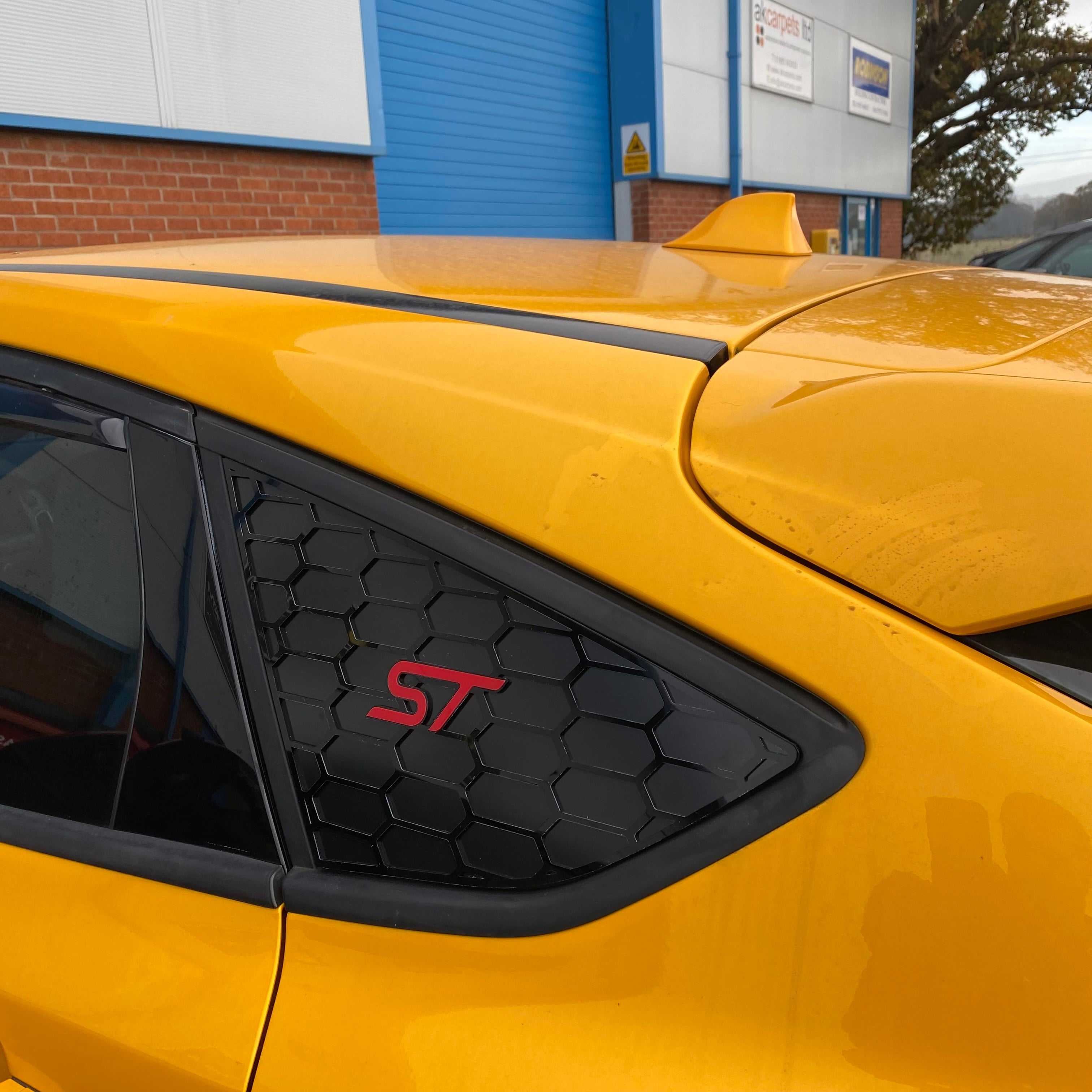 Mk3/3.5 Focus hintere Seitenfenstereinsätze (Paar)