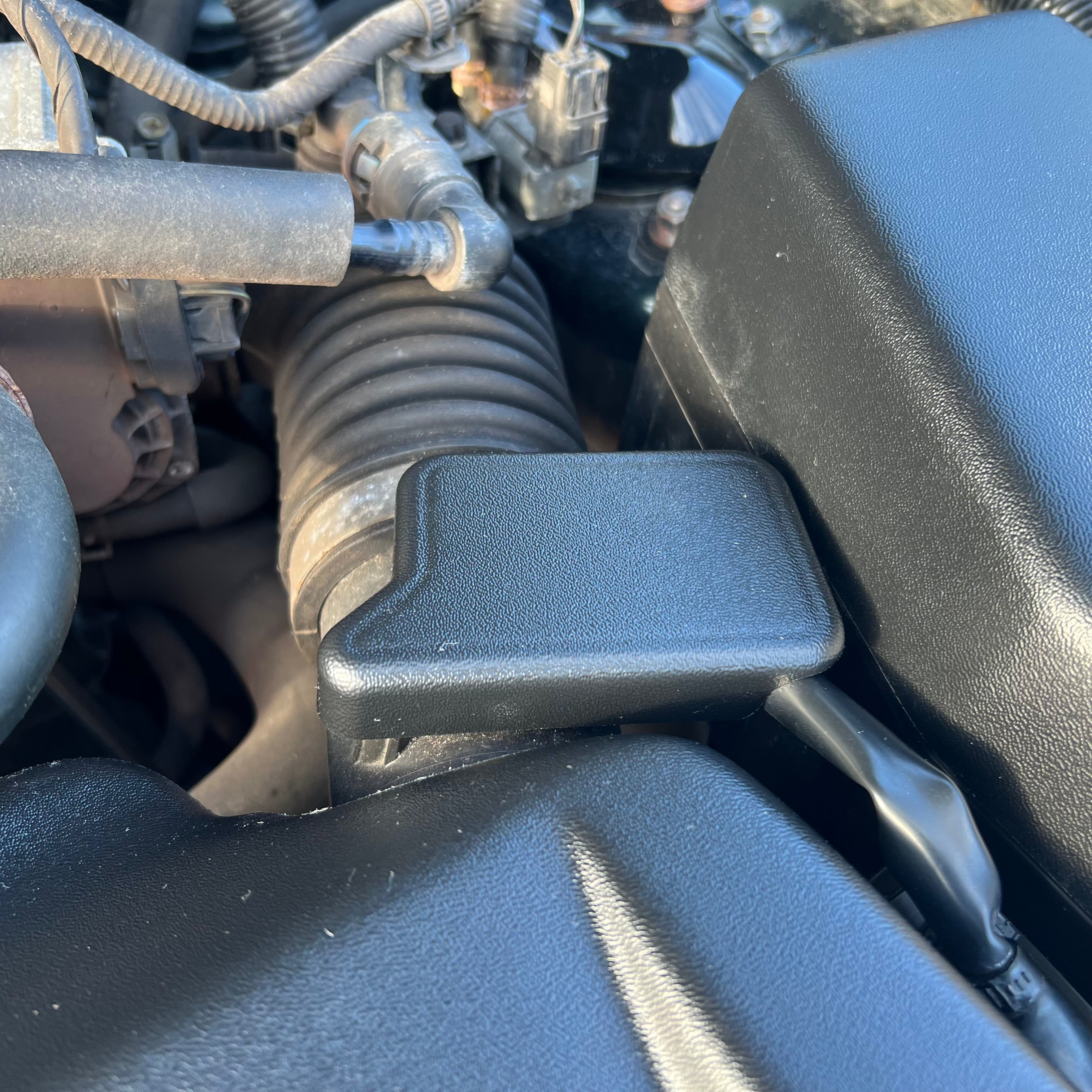 Proform MAF Sensor Cover - Mazda MX5/Miata Mk3/3.5/NC - Textured OEM Plastic