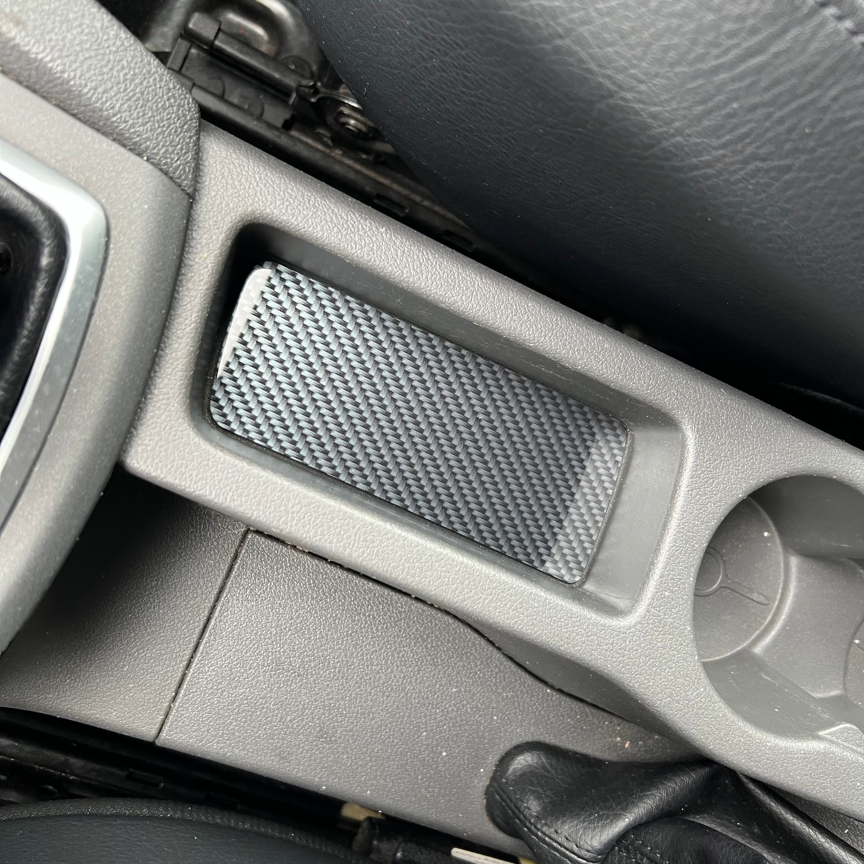 Proform Mk2 Focus (Pre-Facelift) - Centre Console Insert Plate - Deluxe Carbon Fibre Effect Plastic