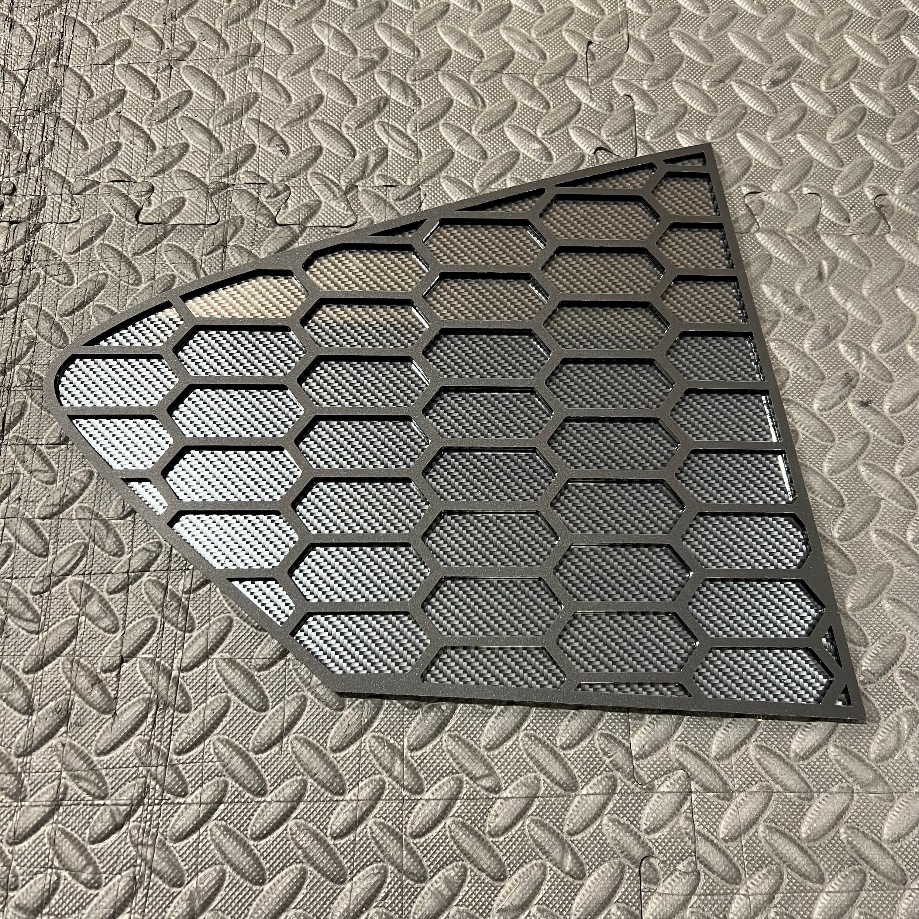 Mk4/4.5 Focus (Hatchback) Rear Quarter Window Inserts (Pair) - Satin Black Hexagon Design With Carbon Fibre Effect