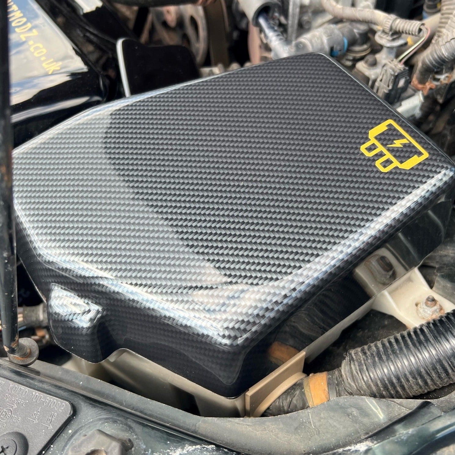 Proform Sicherungskastenabdeckung – Mazda MX5/Miata Mk3/3.5/NC (Kunststoffoberflächen)