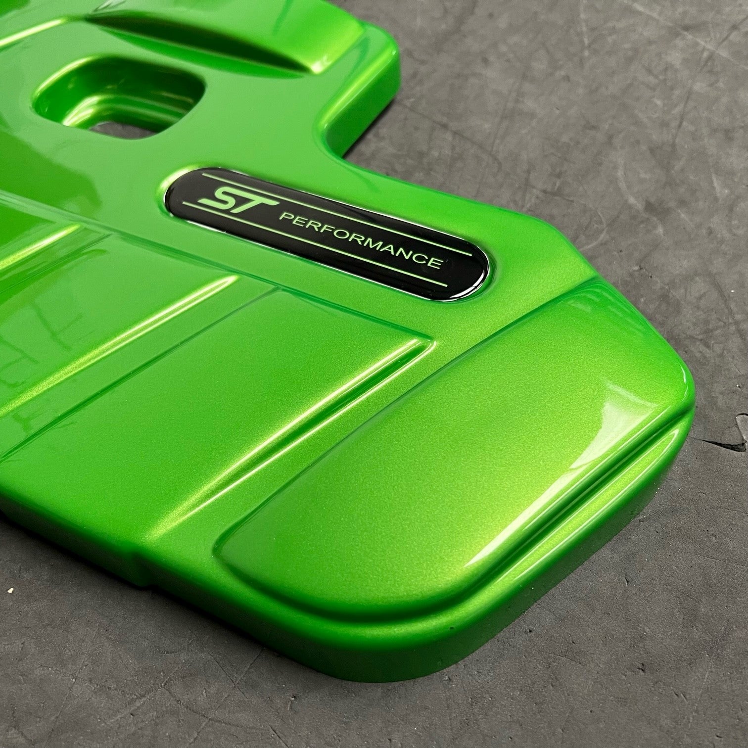 Proform-Motorabdeckung – MK4/4.5 Focus ST Benzin (lackierte Ausführungen)