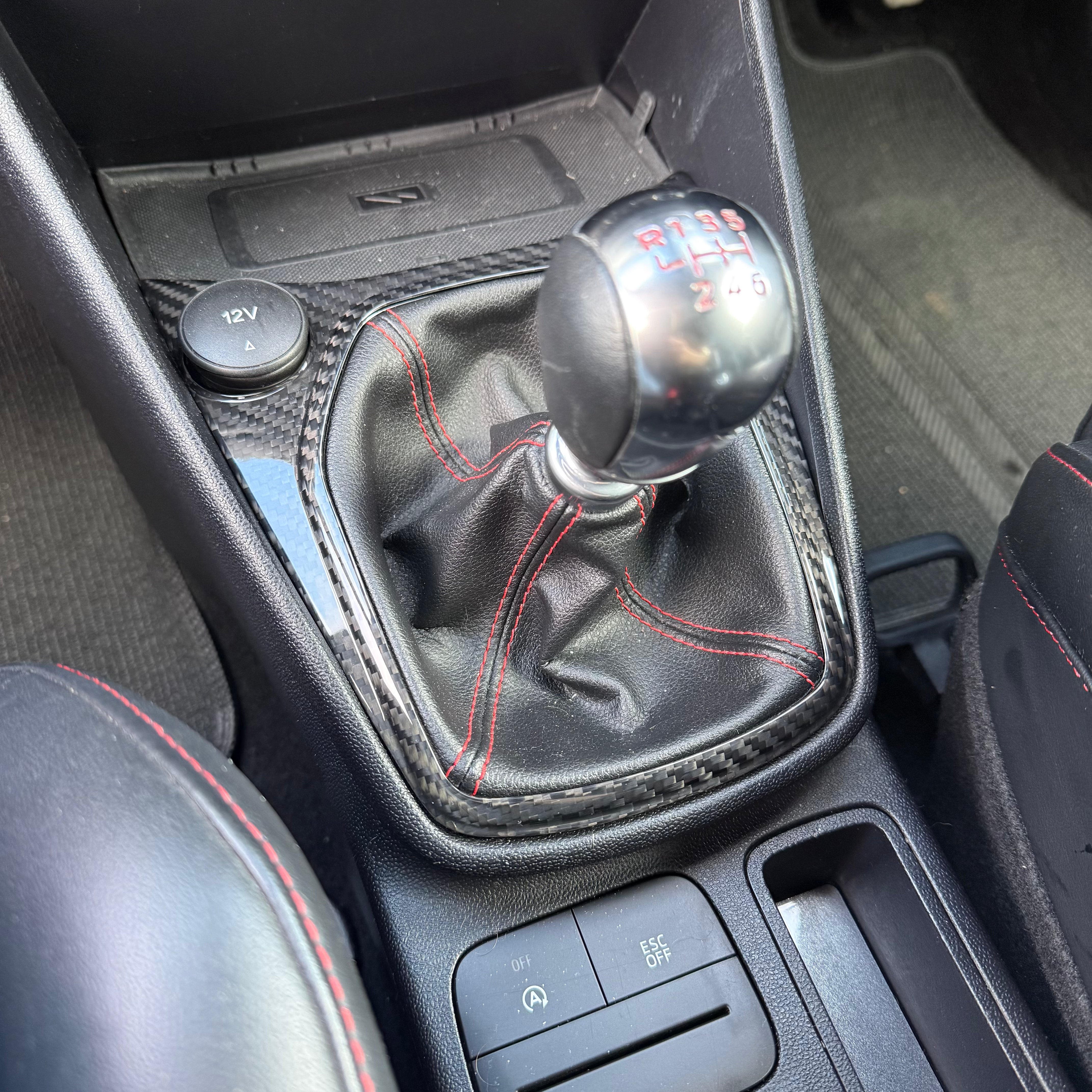 Mk8/8.5 Fiesta Real Gloss Carbon Fibre Centre Console Trim