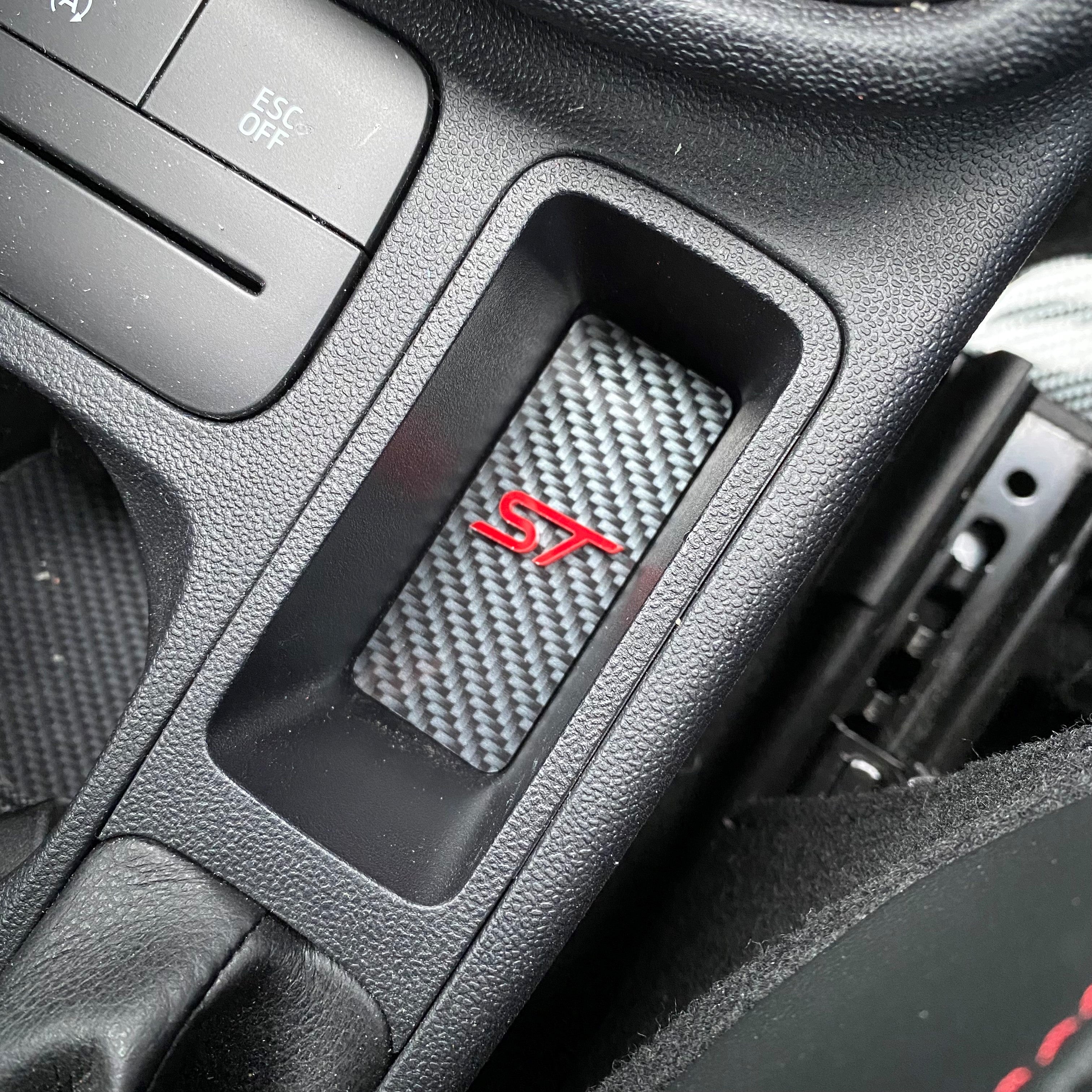 Mk8/8.5 Fiesta & Mk2 Puma Centre Console Insert Plate