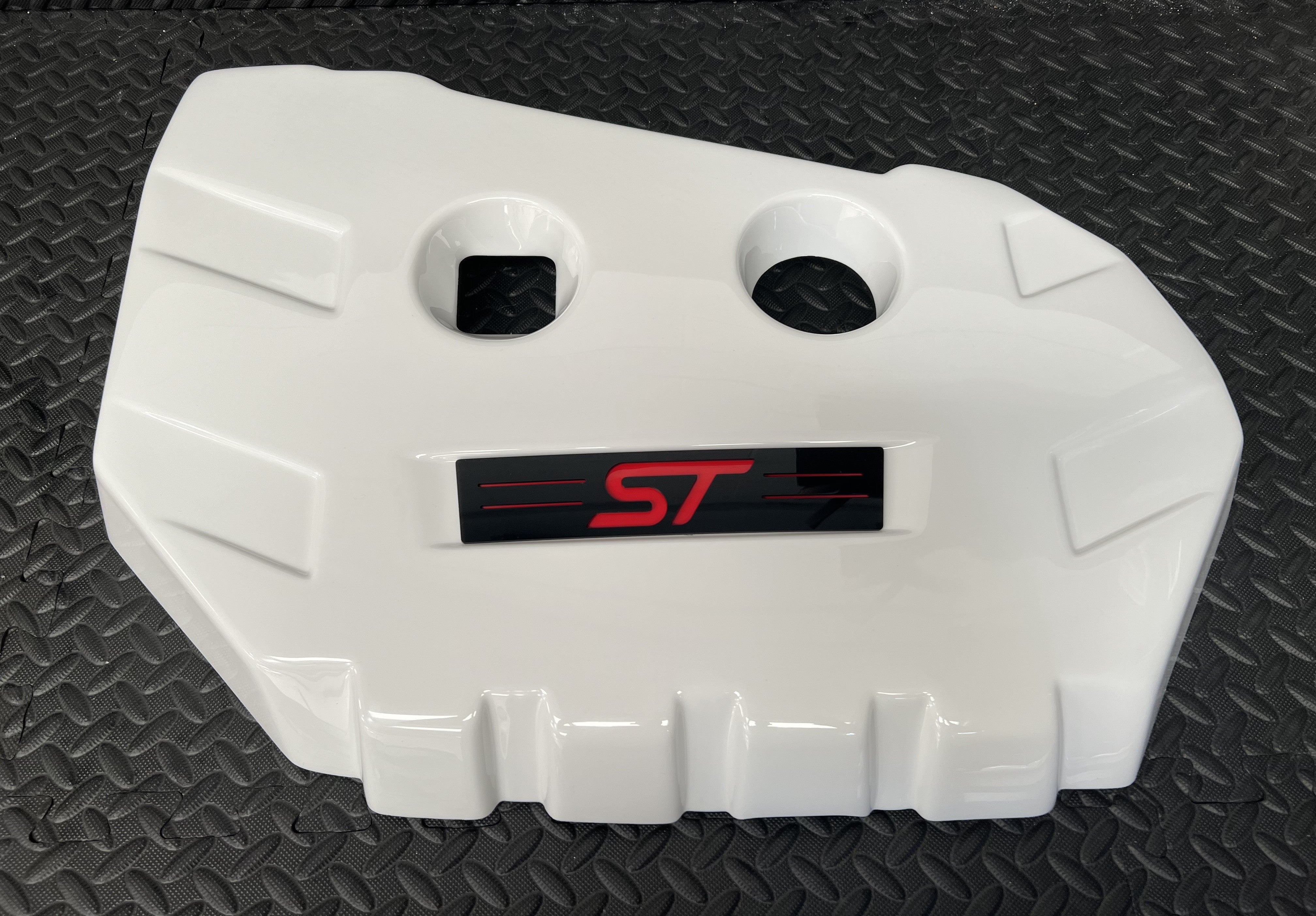 Proform Engine Covers For MK3/3.5 Focus ST Petrol in white gloss