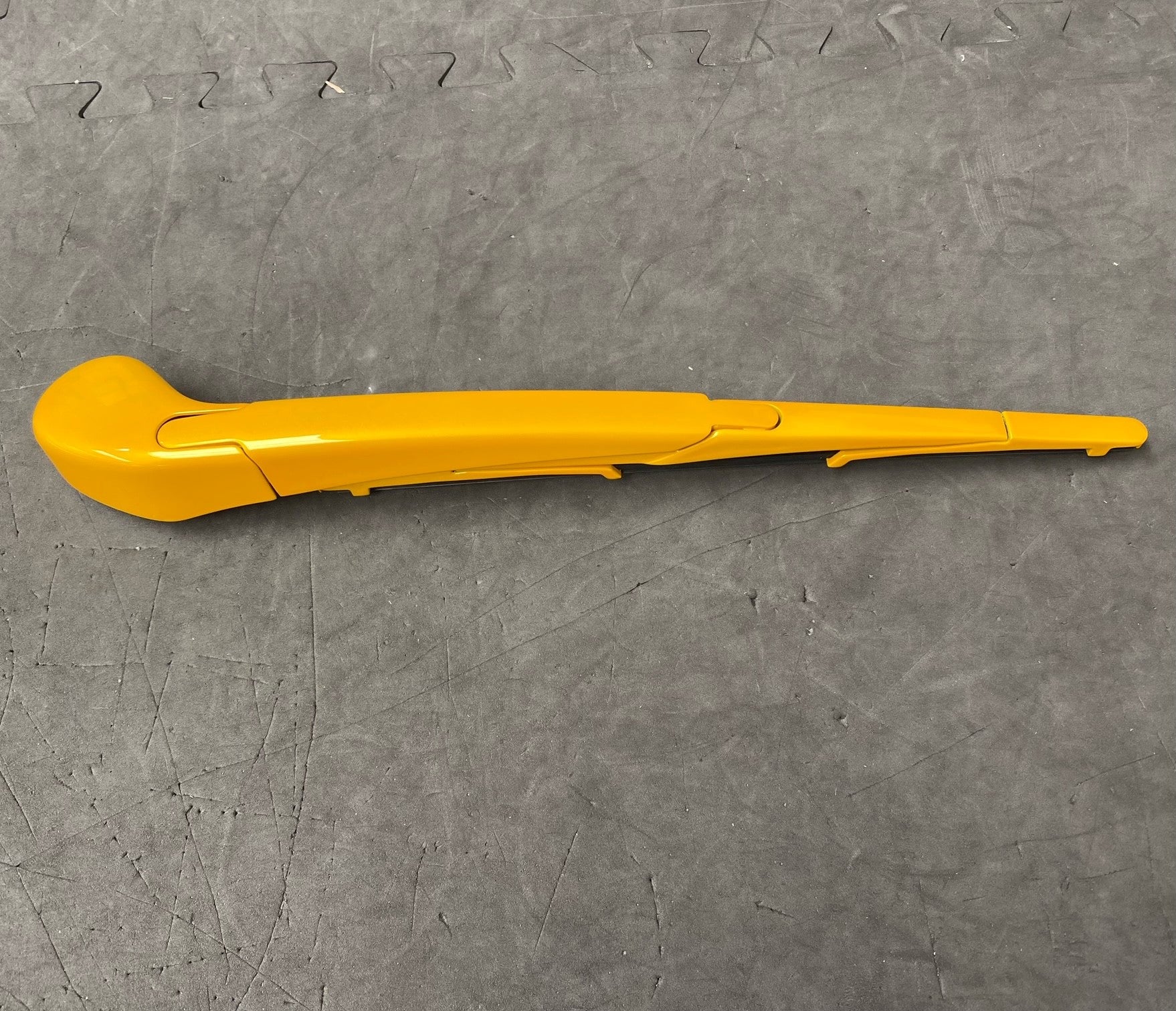 Rear Windscreen Wiper Painting Service