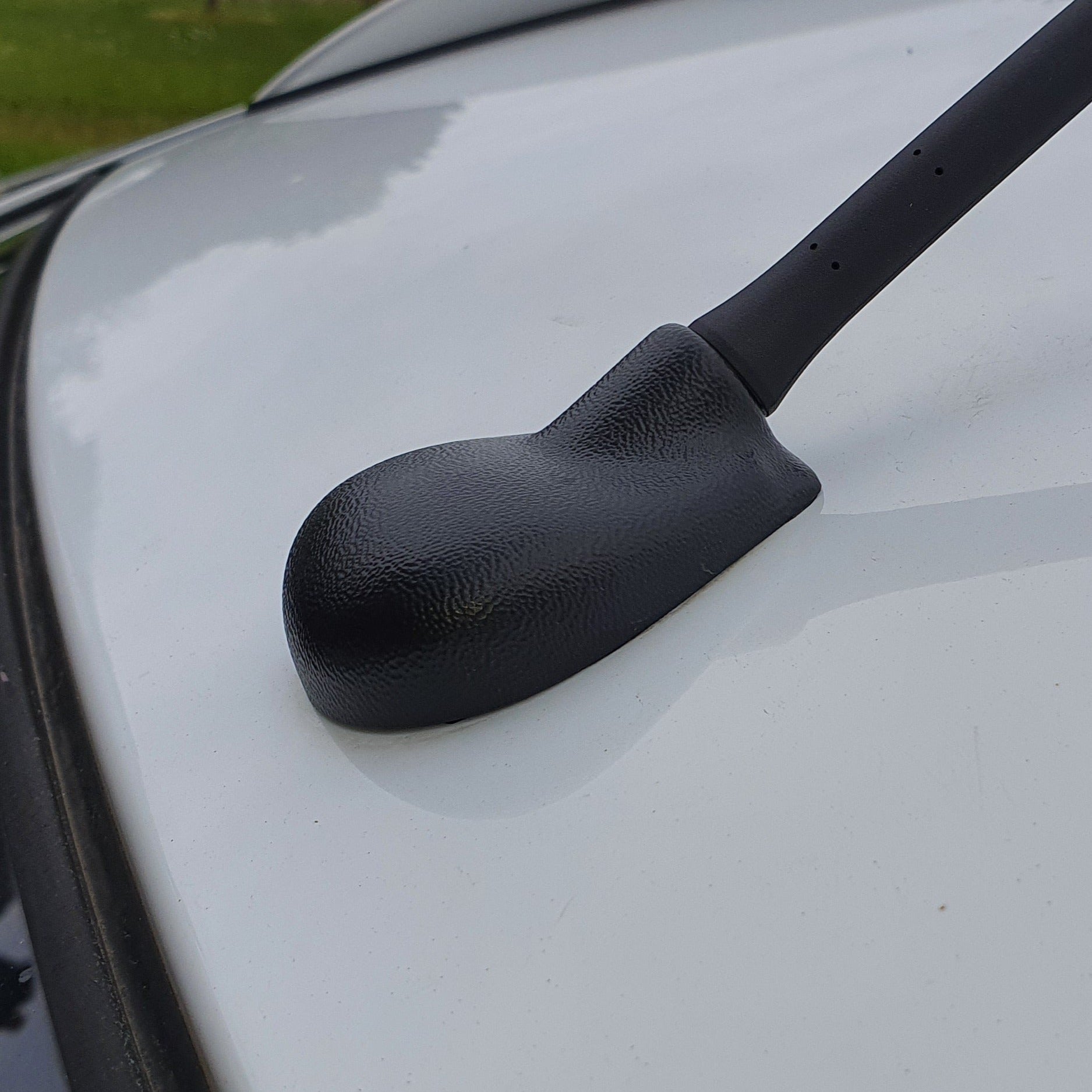 GPS-Antennensockelabdeckung - Focus MK2/2.5 & Mondeo Mk3/4