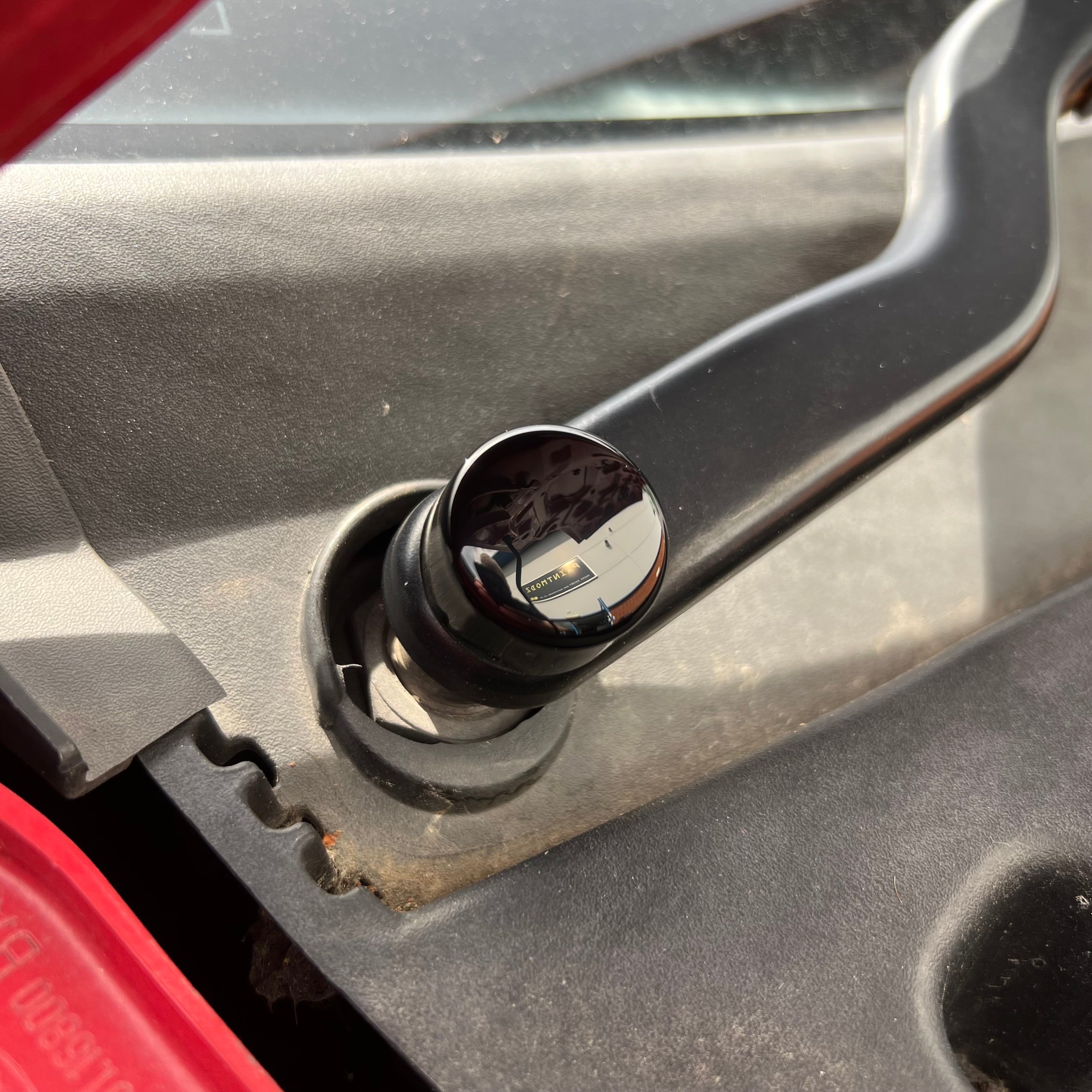 Proform Wiper Arm Bolt Rubber Covers - Mk6 Fiesta - Gloss Black Plastic