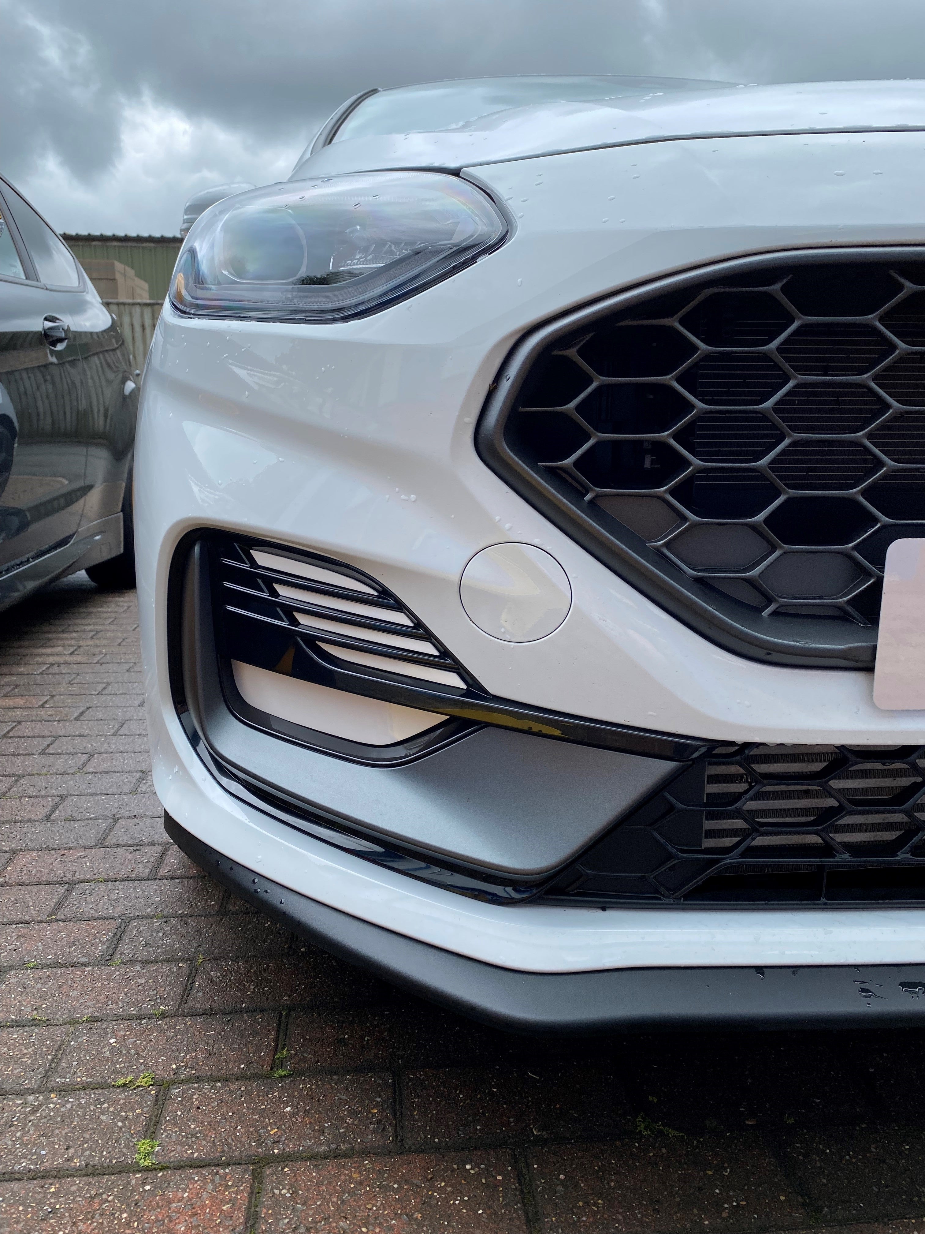 Mk8.5 Fiesta ST / ST-Line 'Fog Light' Bumper Trim Insert Set