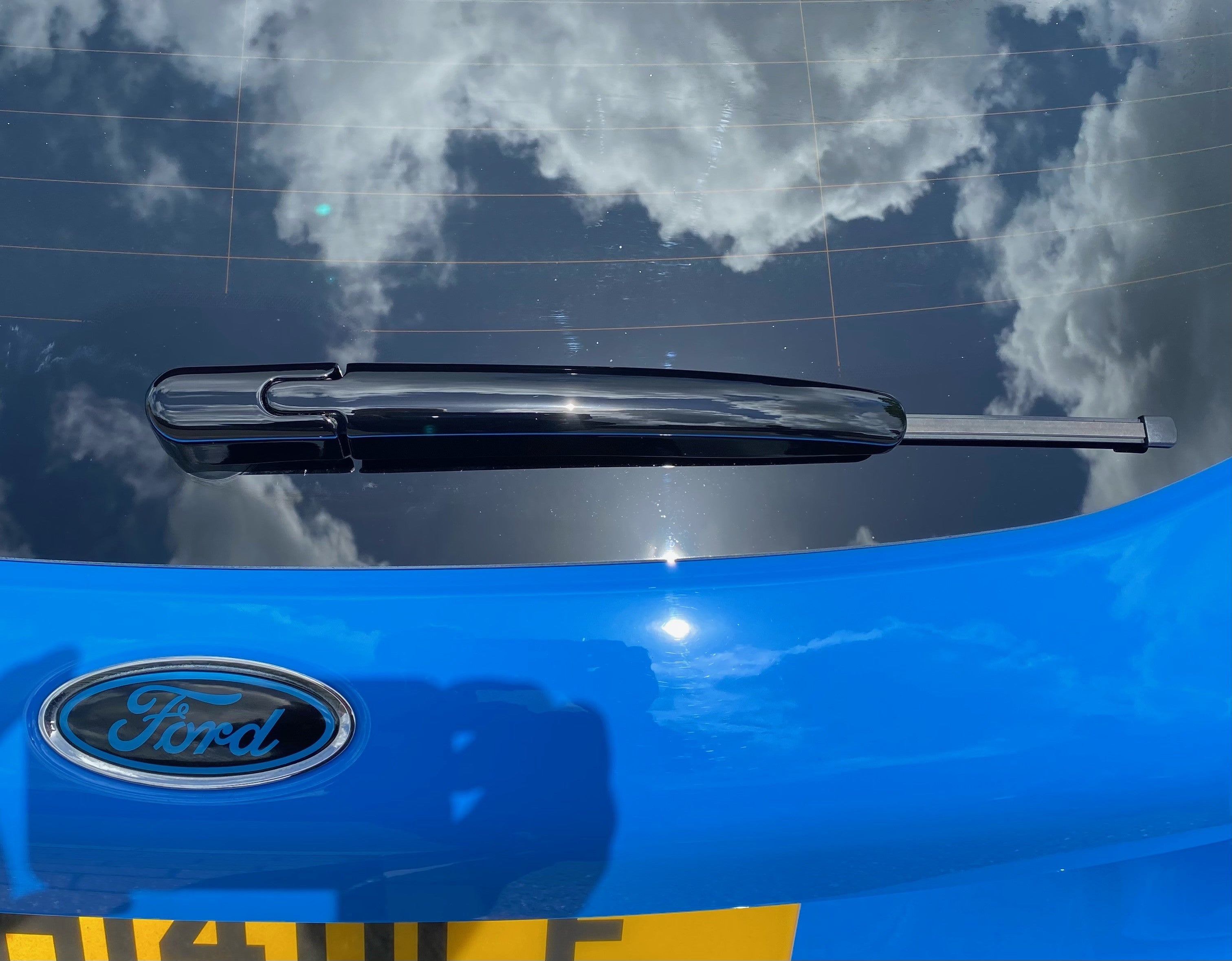 Rear Windscreen Wiper Painting Service