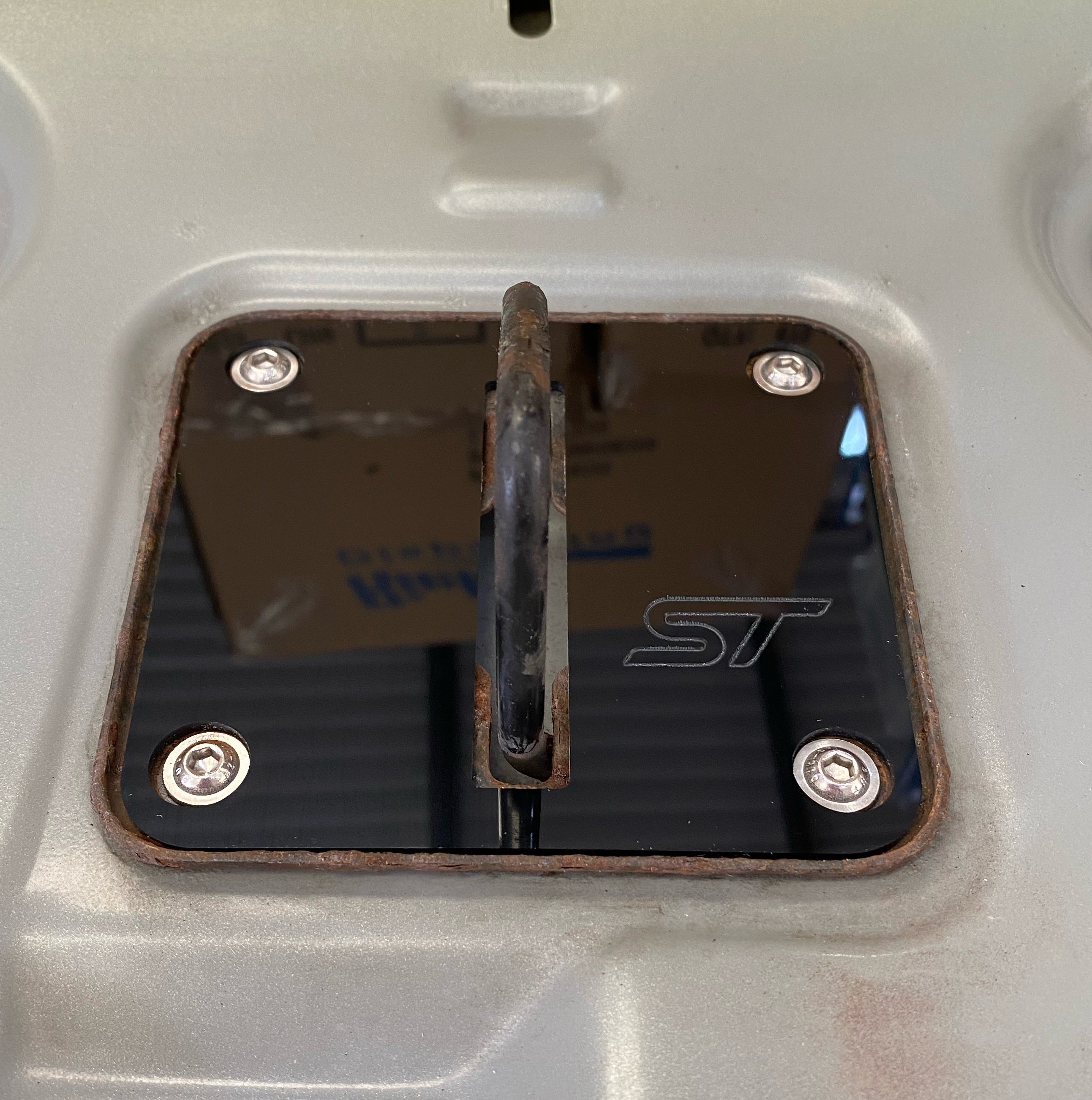 Proform Engraved Upper Bonnet Catch Plate Mk6 Fiesta