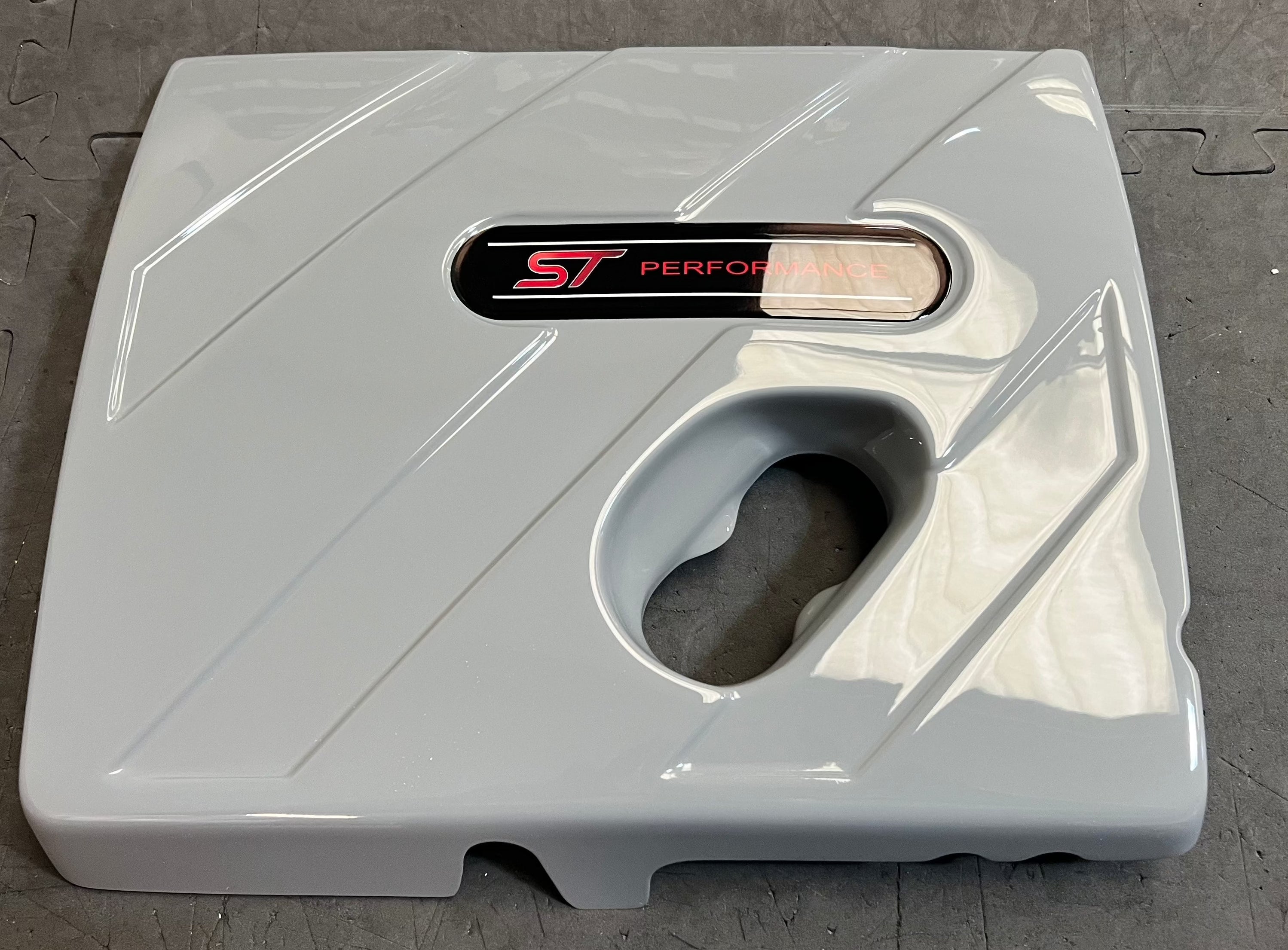 Proform-Motorabdeckung – MK8/8.5 Fiesta ST / Mk2 Puma ST – (Lackierte Oberflächen)