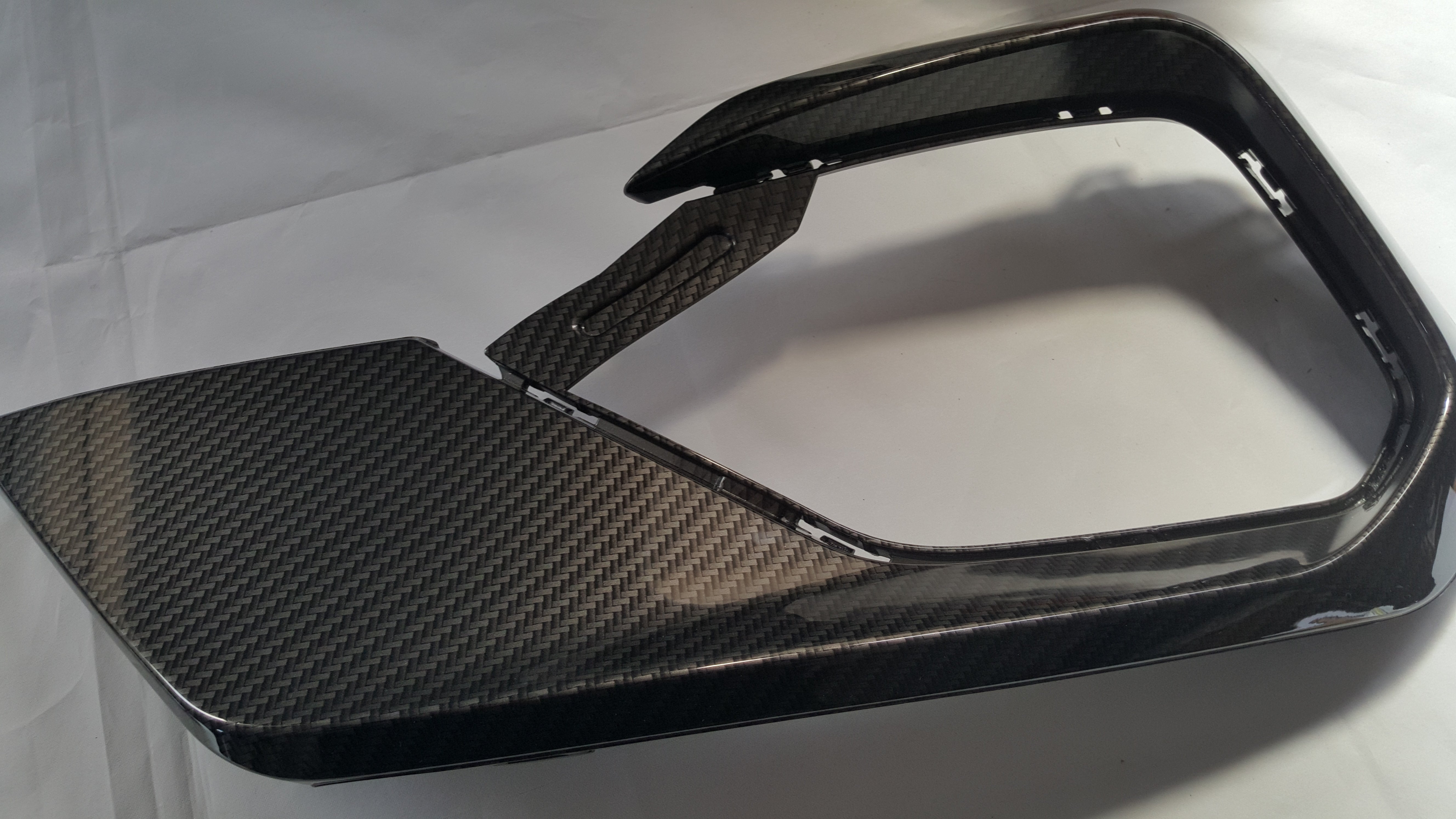 Outer Fog Light Bezels - Mk8 Fiesta ST/ ST Line