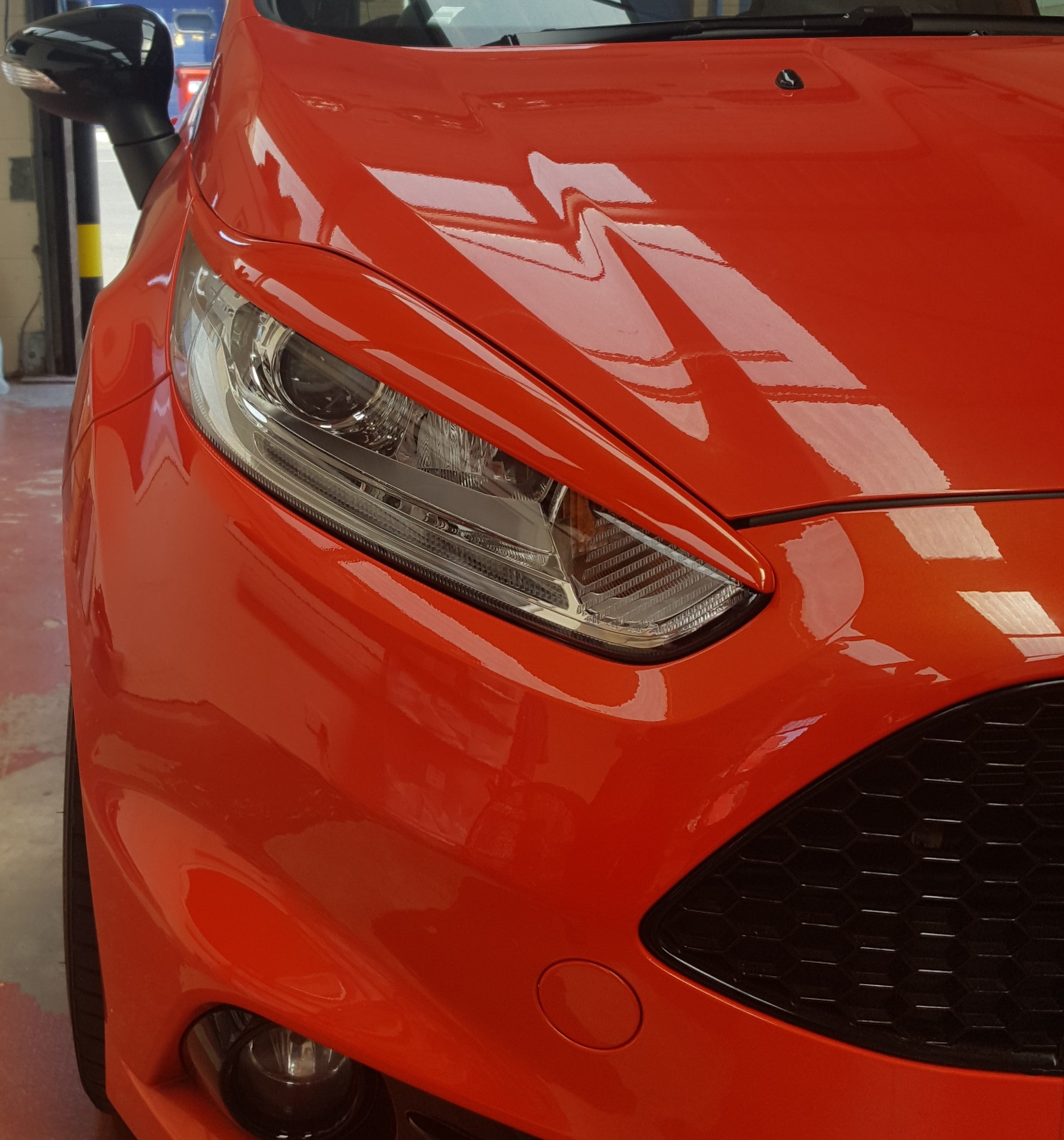 Headlight "Eyebrow" Painting Service
