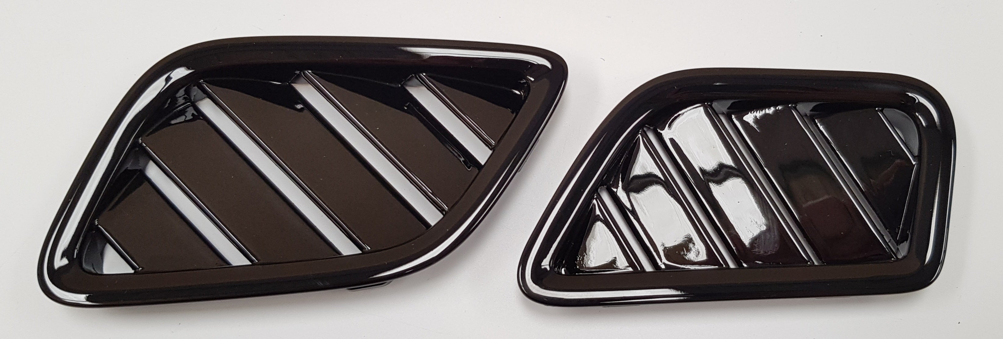Genuine Ford Window De-Mist Vents (Pair) - Mk8/8.5 Fiesta & Mk2/2.5 Puma