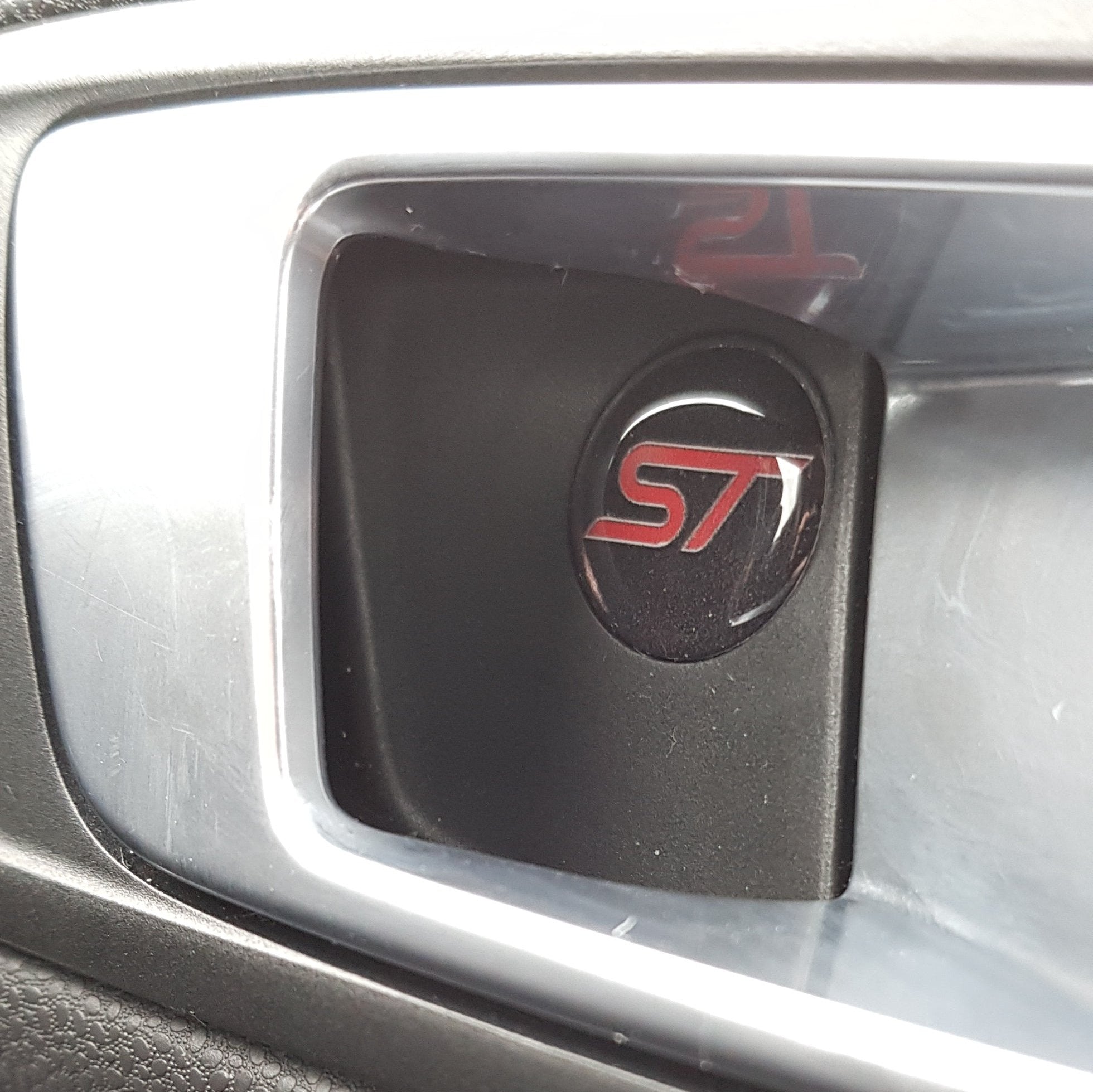 Mk7/7.5 Fiesta Türgriff-Zierleiste, Gel-Emblem