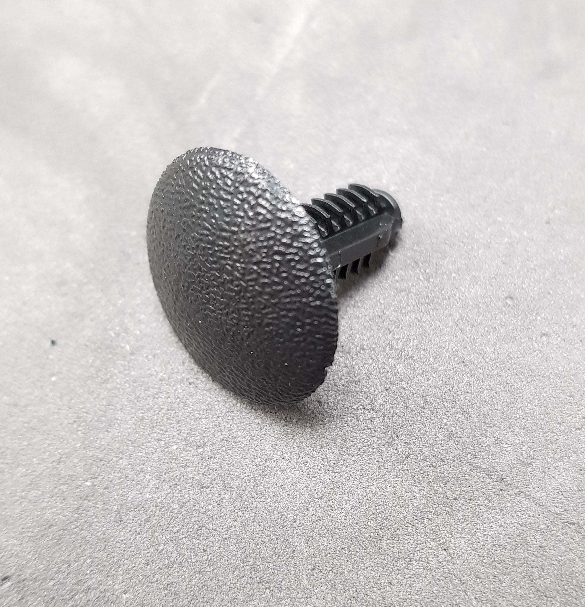 Slam Panel Push Screws (x4) - Mk3.5 Focus