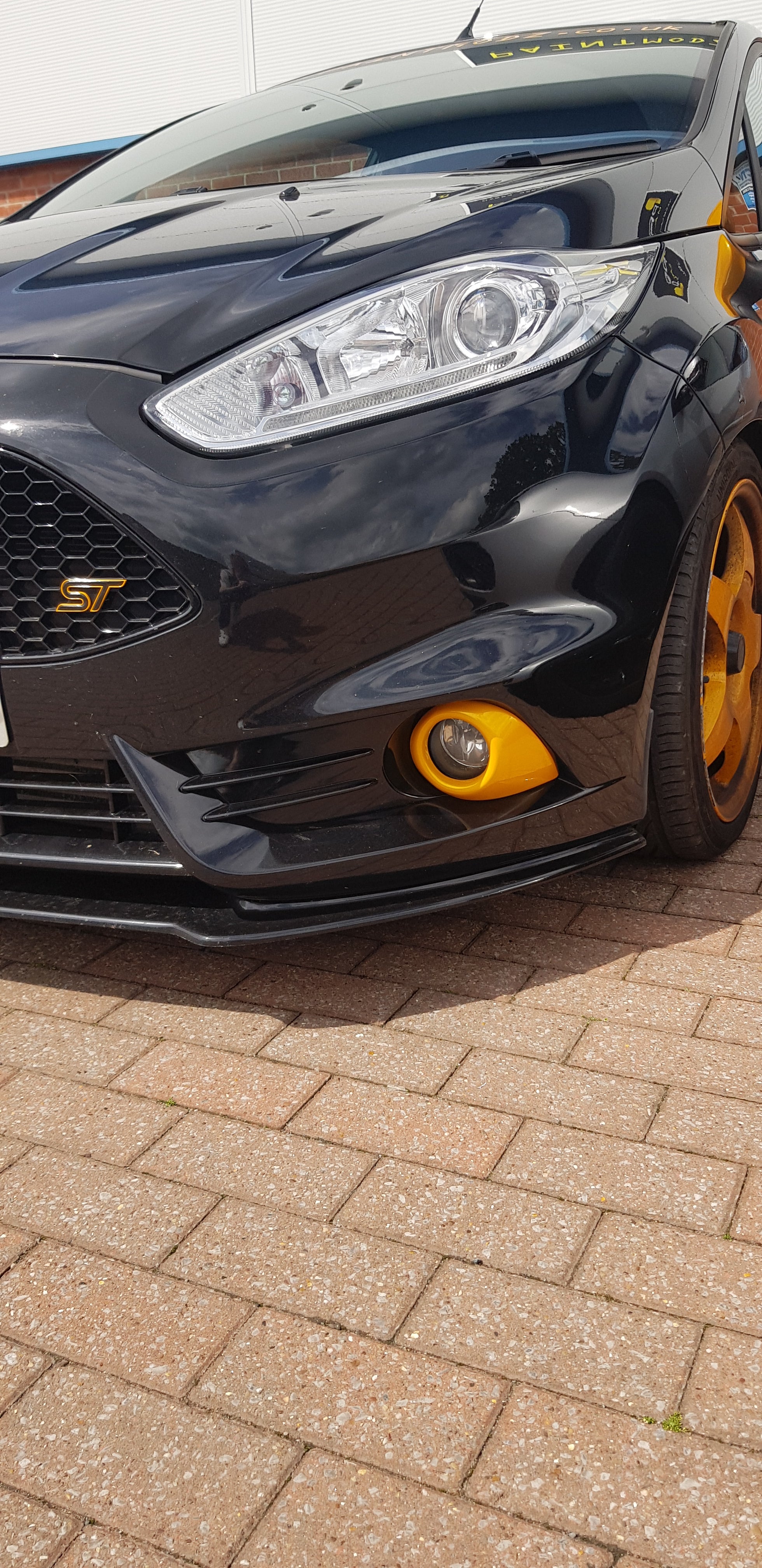 Proform Fog Light Trims - Mk7.5 Fiesta ST180 (Plastic Finishes)