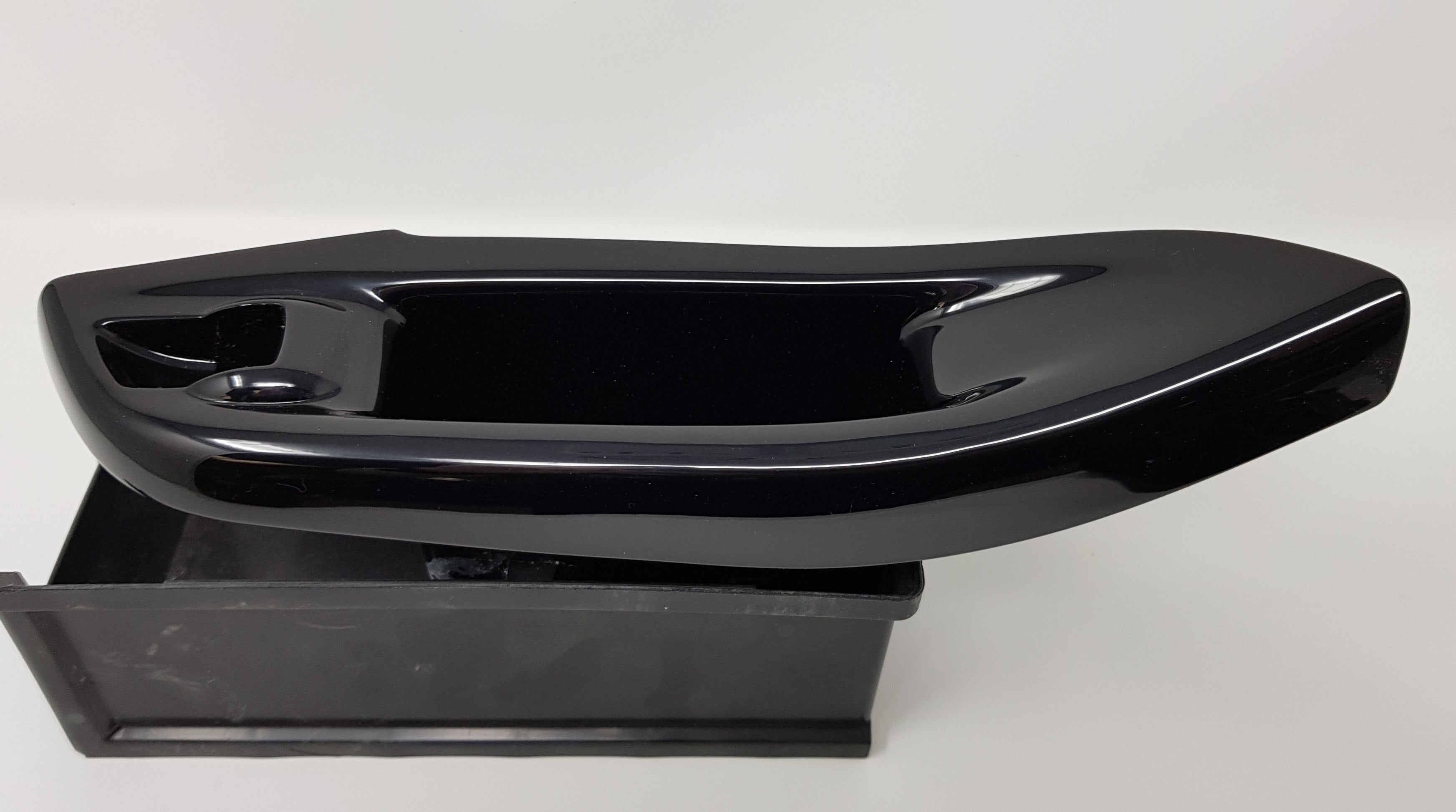 Original Ford-Innenverkleidungen für die hinteren Türgriffe – Mk3/3.5 Ford Focus (lackiert/hydrogetaucht)