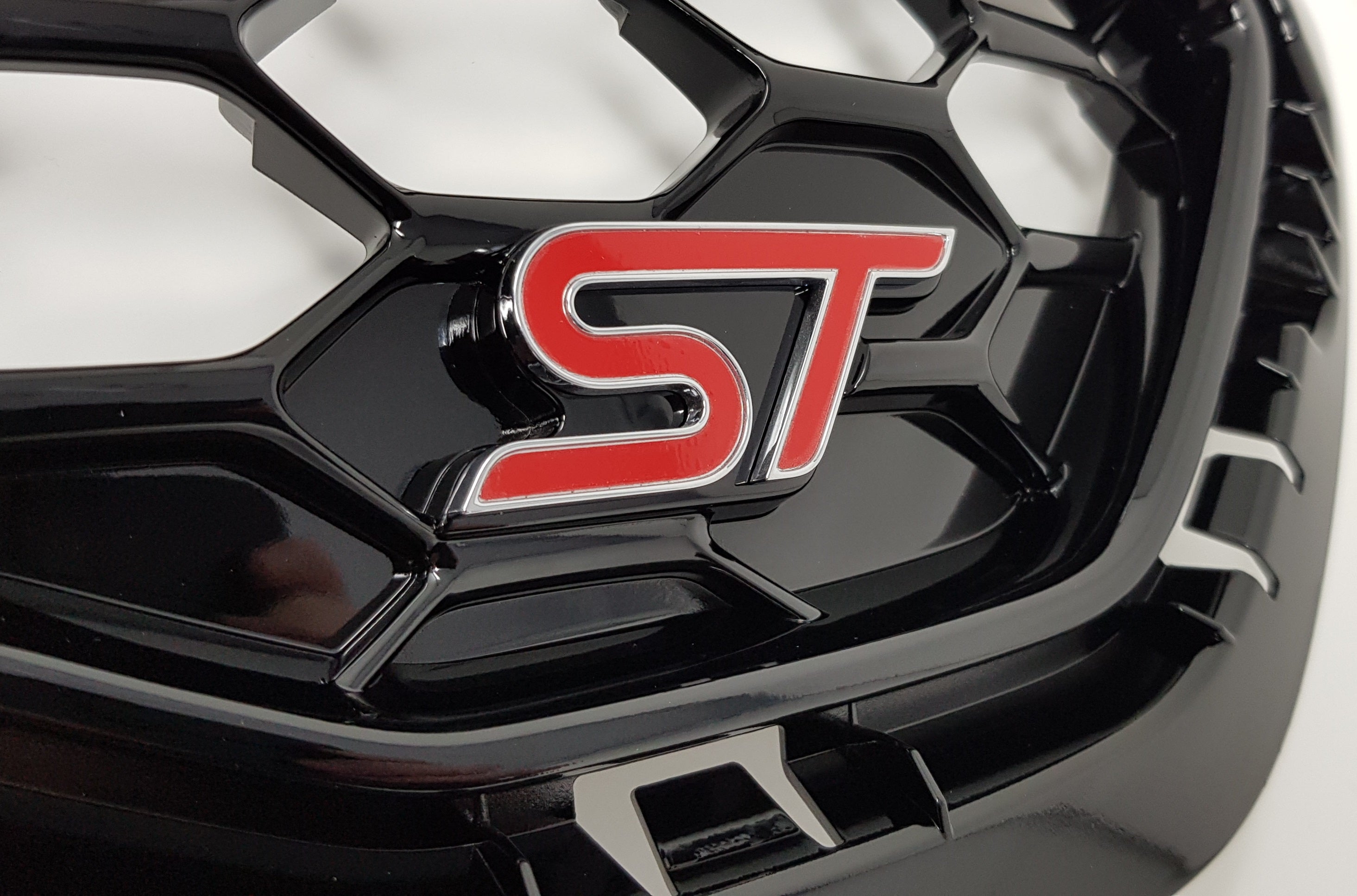 Kühlergrill vorne – Original Ford Mk8 Fiesta ST (lackiert)