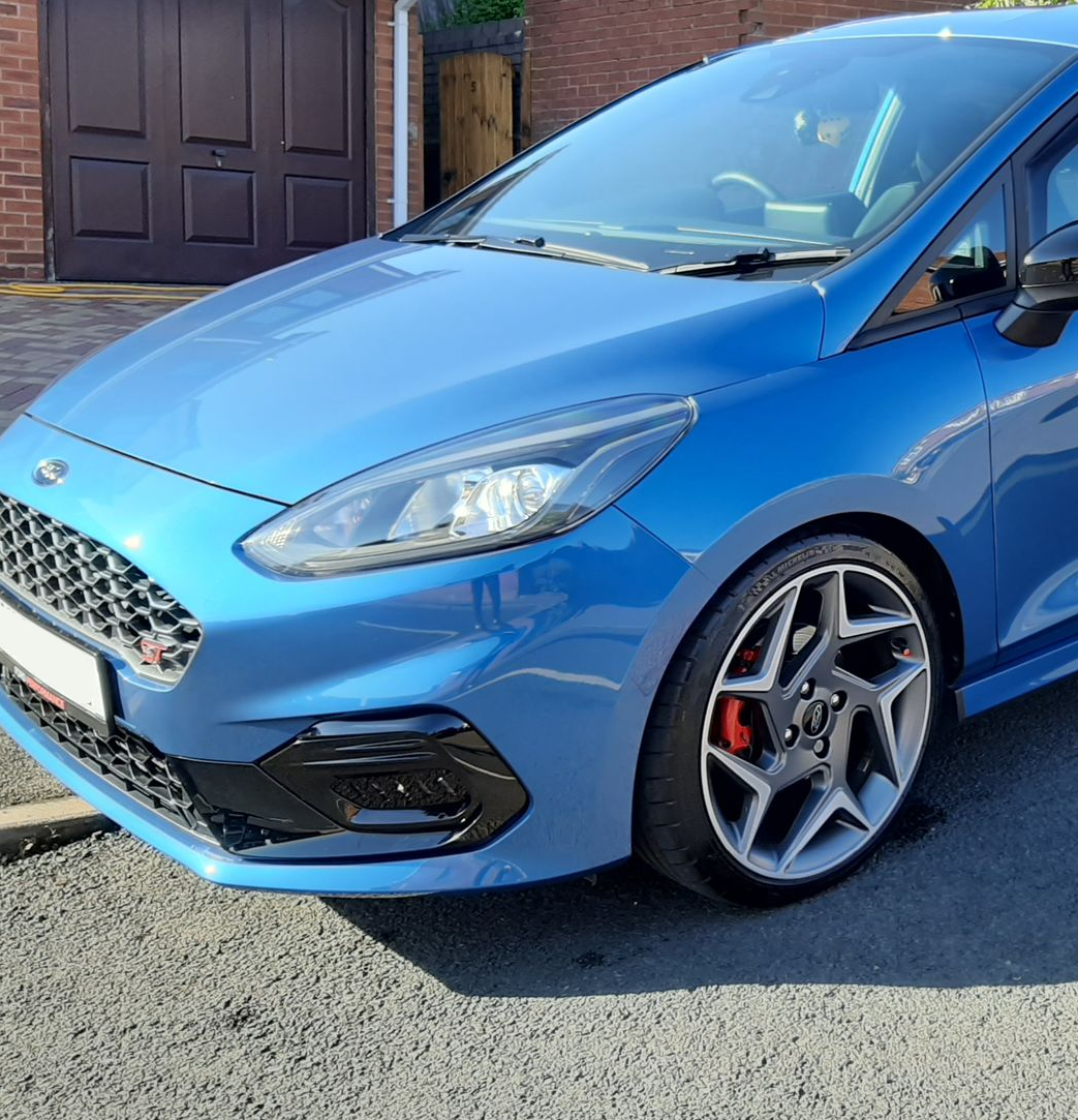 Outer Fog Light Bezels - Mk8 Fiesta ST/ ST Line