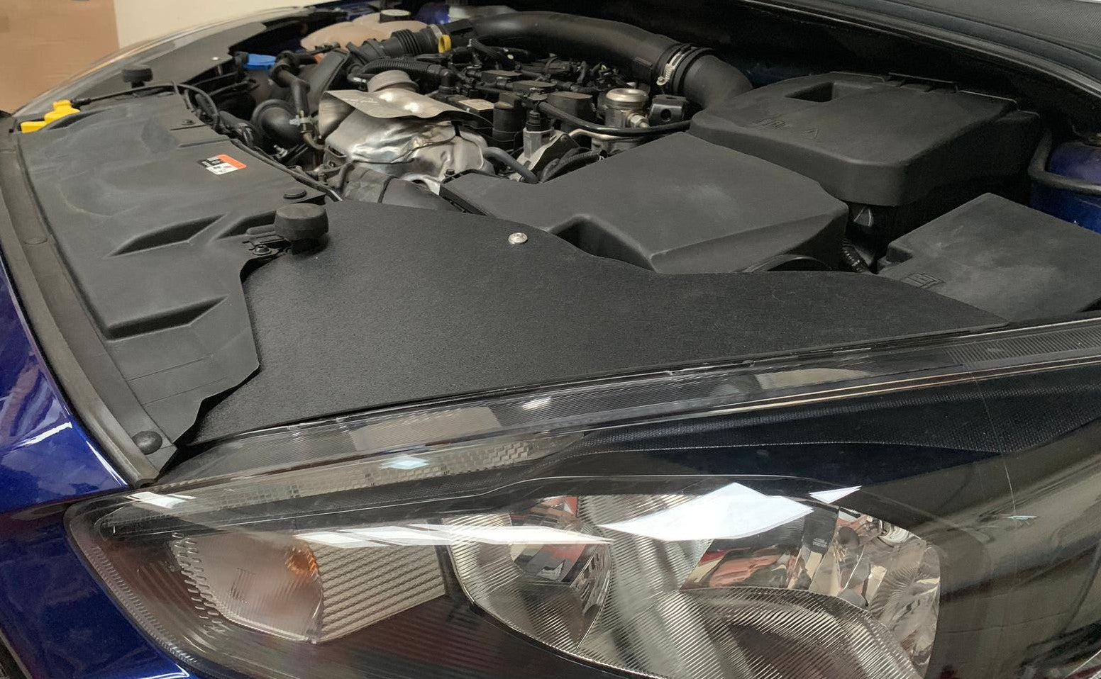 Proform Facelift Slam Panel Ends - MK3.5 Focus - Textured OEM Plastic