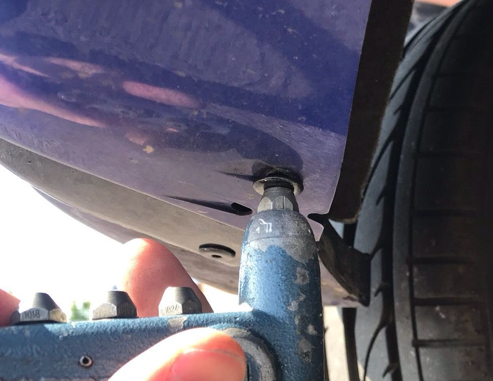Rivets en aluminium pour diffuseur arrière