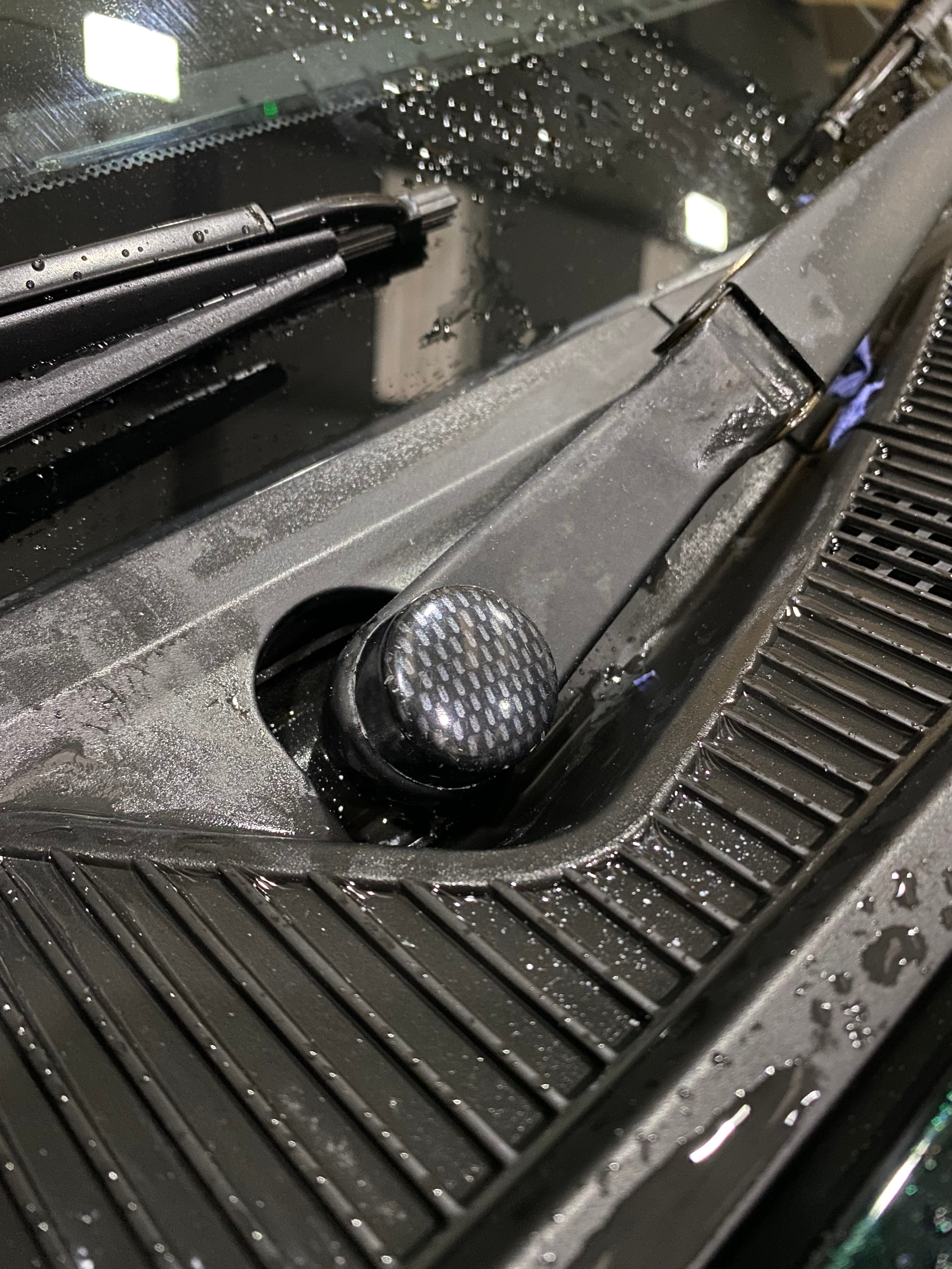 Wiper Arm Bolt Rubber Covers - Mazda MX5/Miata Mk3/3.5/NC