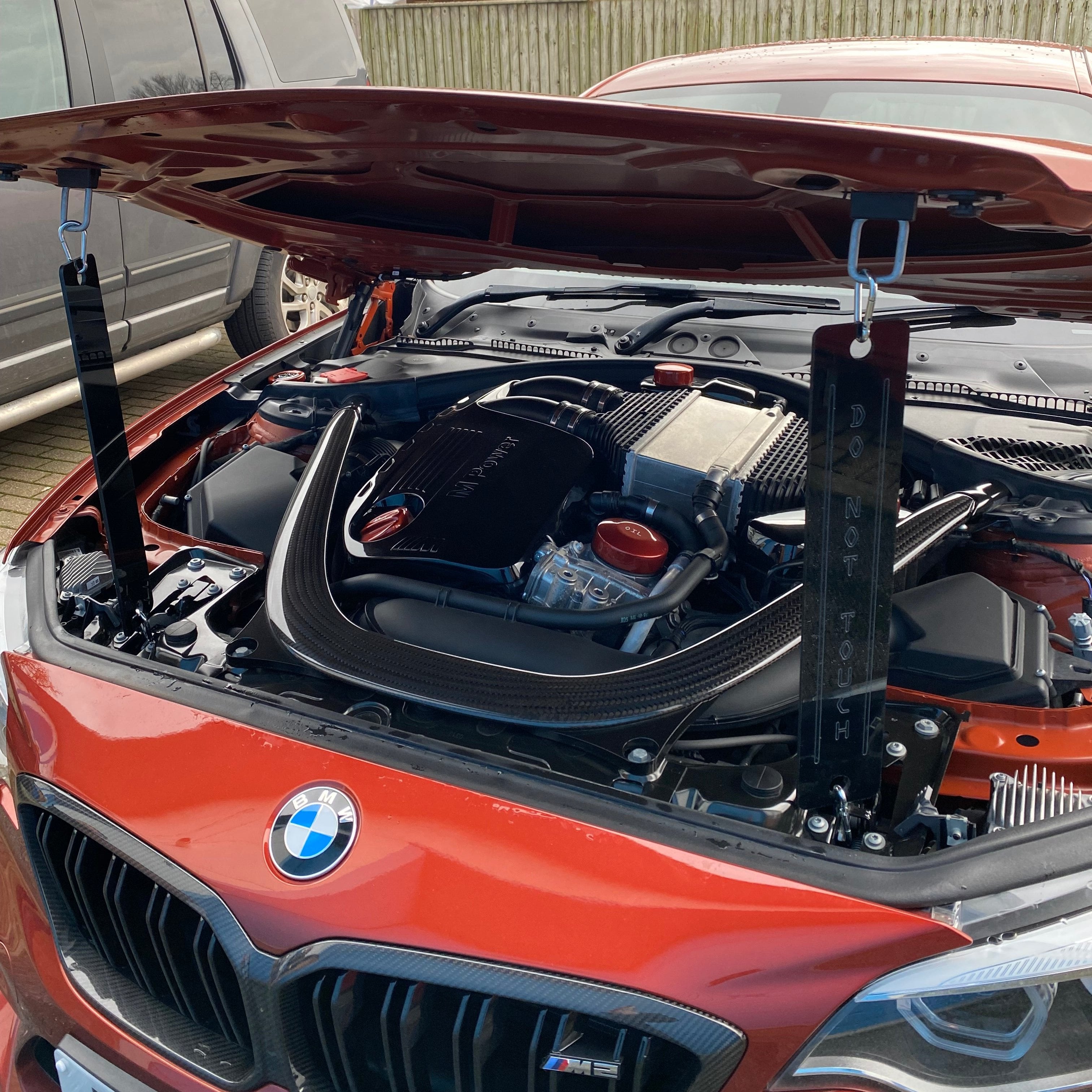 Universal Bonnet Prop Set (Pair) - BMW (2D Acrylic)