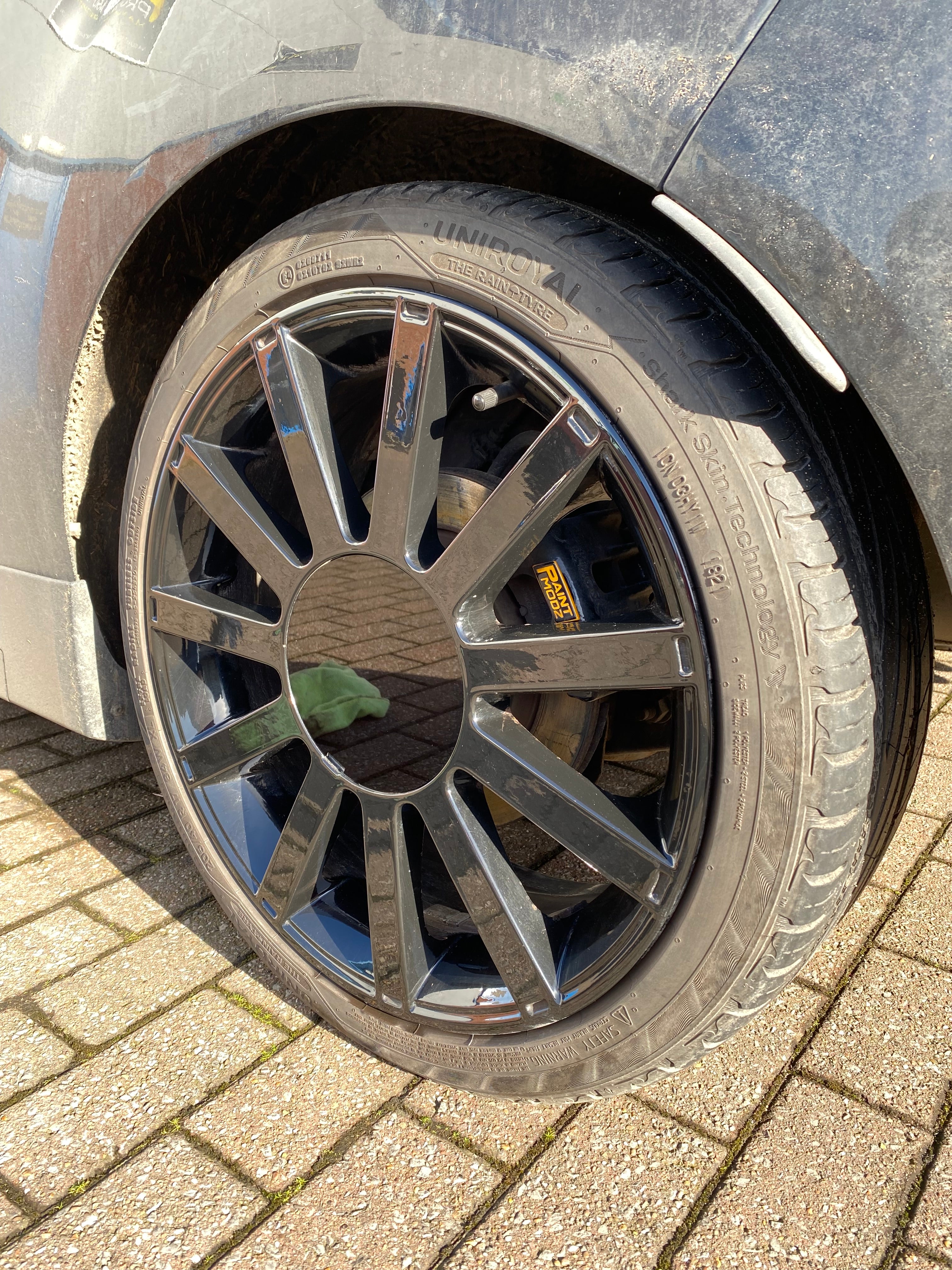Proform Mk6 Fiesta ST150 Wheel Centre Caps -Set of 4 - Gloss Black Plastic