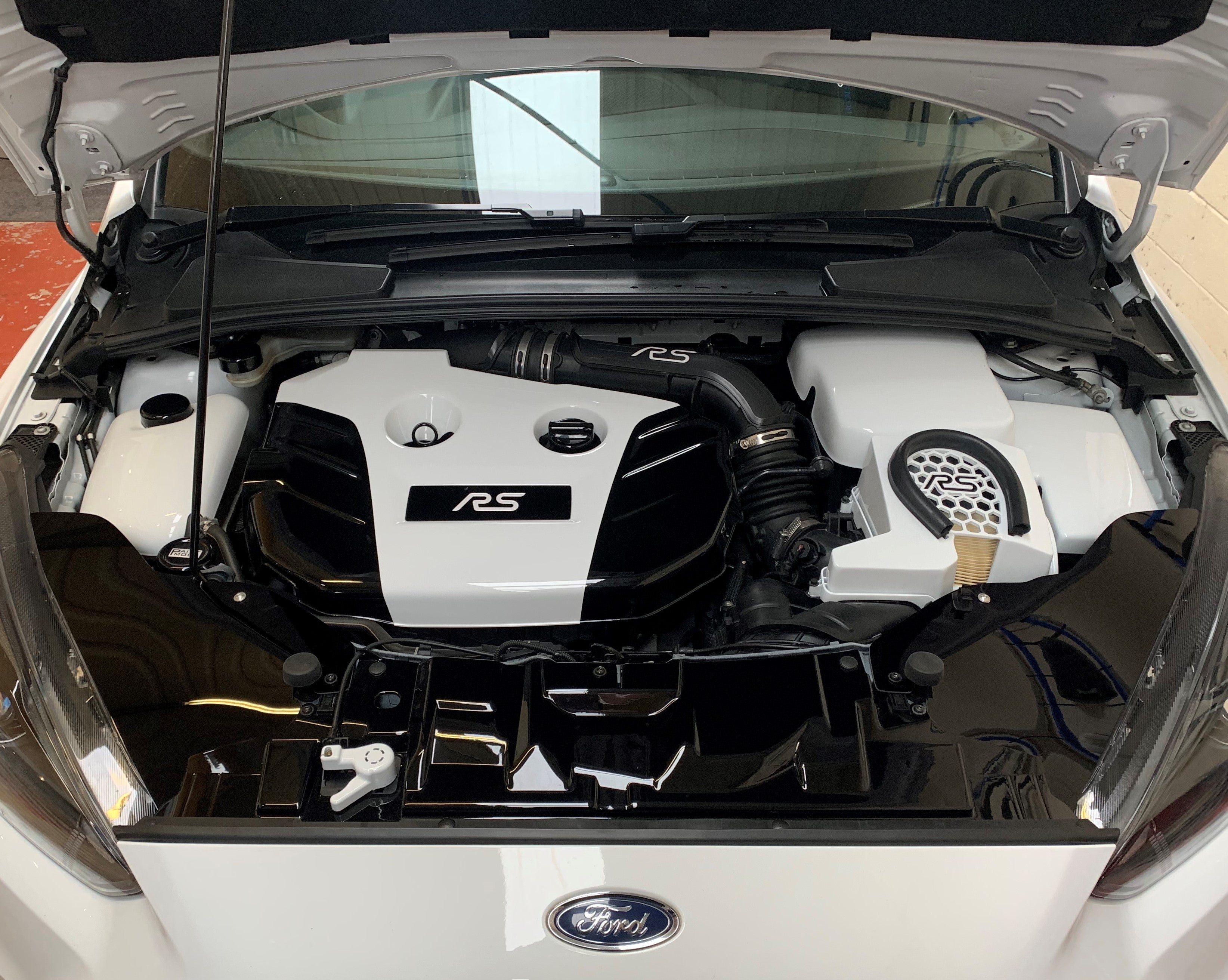 Proform Facelift Slam Panel Ends - MK3.5 Focus (Plastic Finishes)