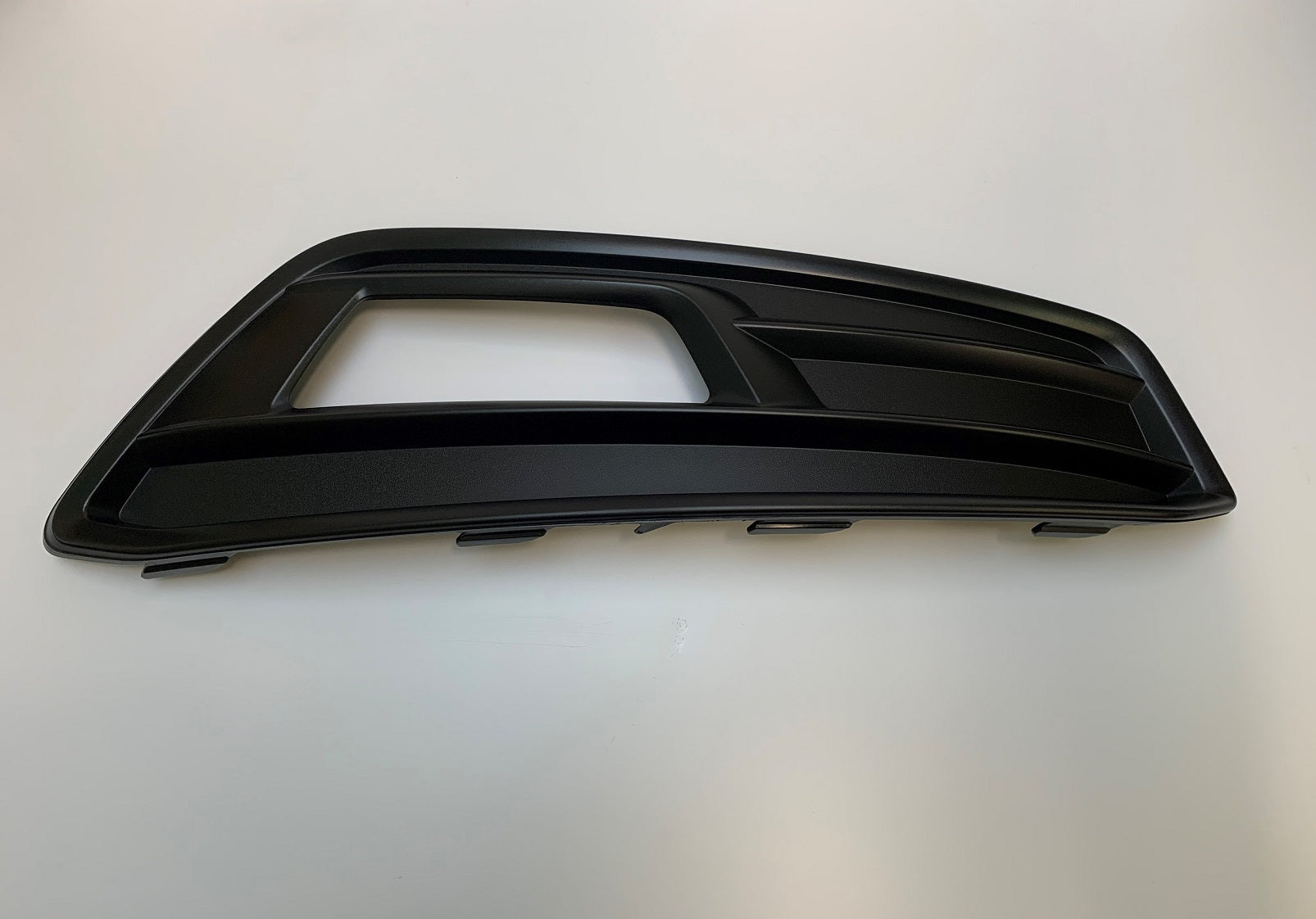 Nebelscheinwerferrahmen - Original Ford Focus MK3.5 ST