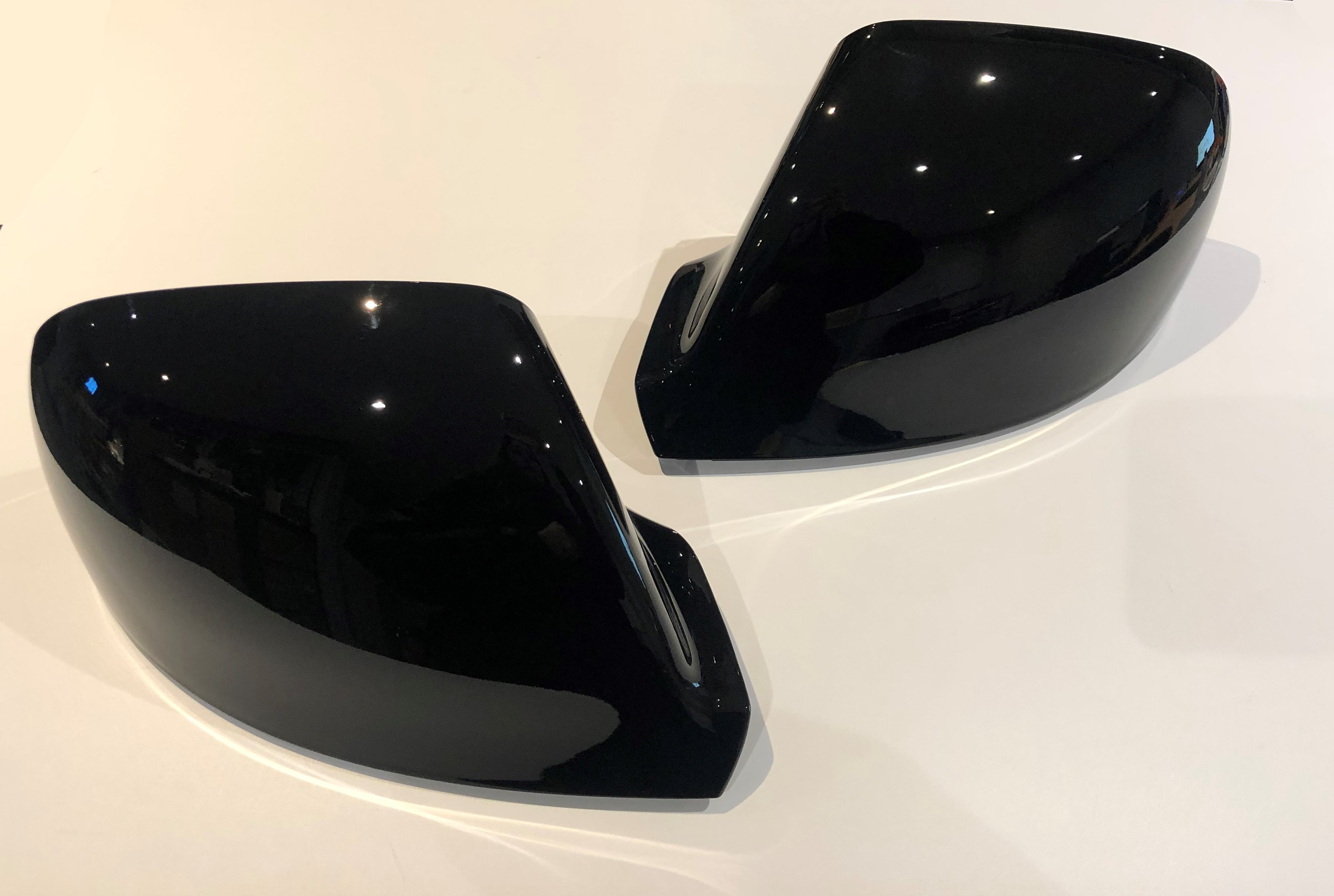 Mirror Caps - Gloss Black - Volkswagen Transporter T5 10-15 & T6 15 >