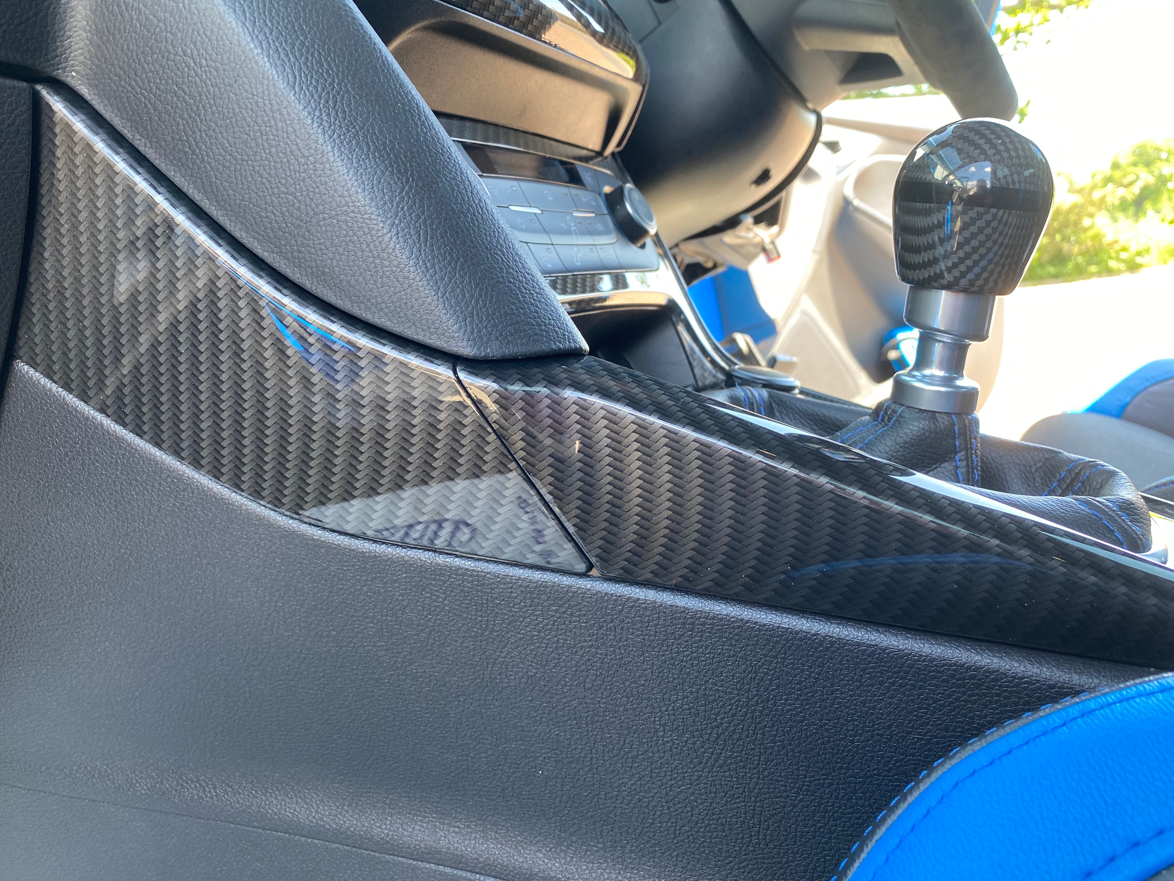 MK3.5 Focus Genuine Ford Centre Console Edge Trim and Side Return