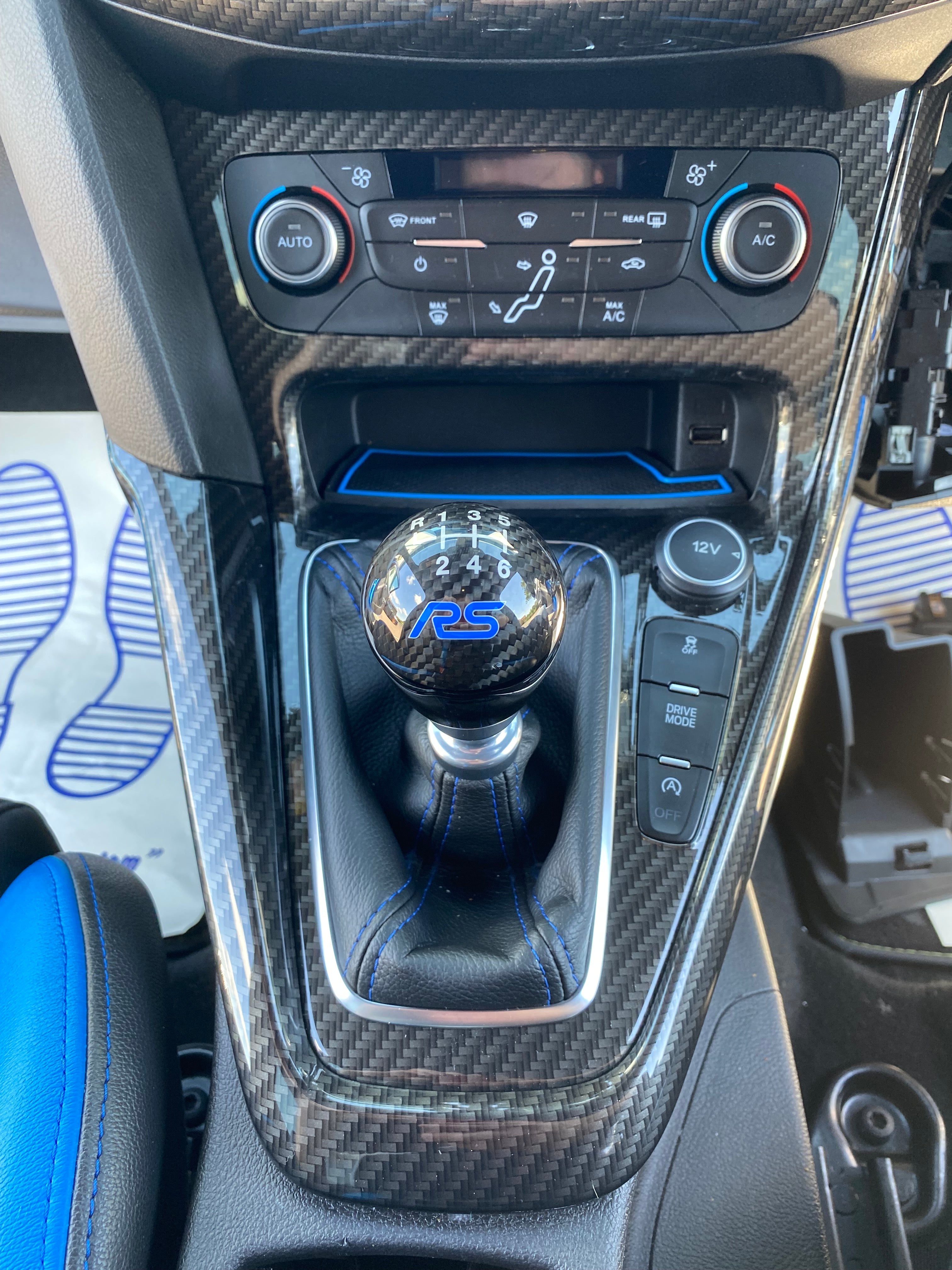 Focus RS/ST MK3.5 - Pièces d'origine Ford, ensemble complet d'intérieur (finitions peintes/hydrodipées) - Conduite à droite