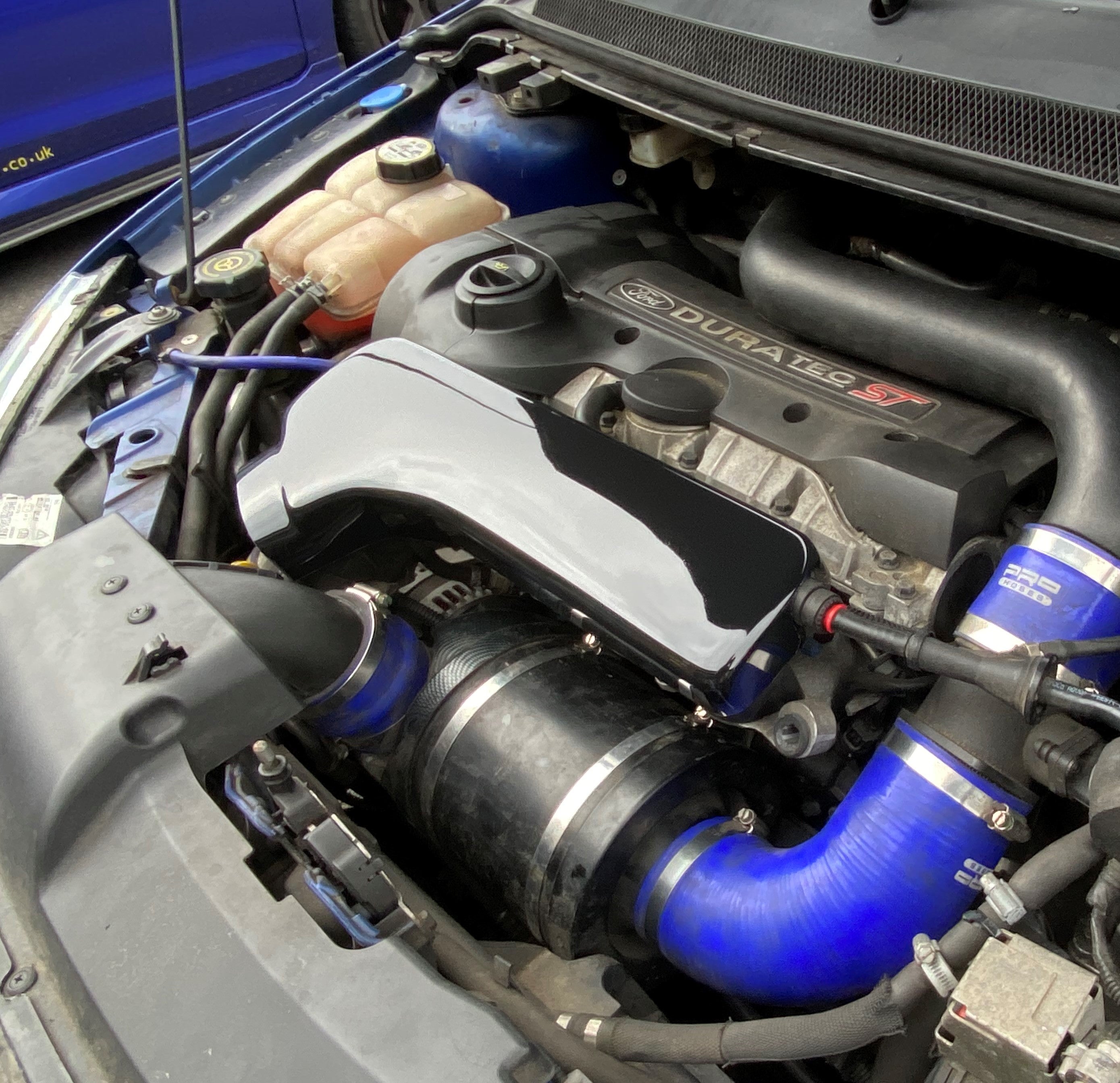 Proform Engine Inlet Plenum Cover - Mk2/2.5 Ford Focus ST/RS - Gloss Black