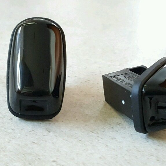 Genuine Ford Non-Heated 'Mist' Washer Jets (Painted)