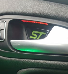 Mk3/3.5 Focus Door Pull Gel Badges