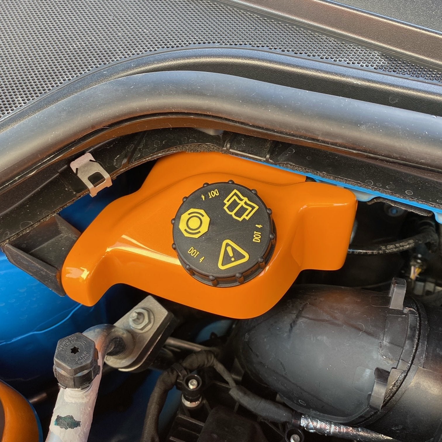 Proform Bremsflüssigkeitsbehälterdeckel – Mk4/4.5 Focus ST (Lackierte Ausführungen)