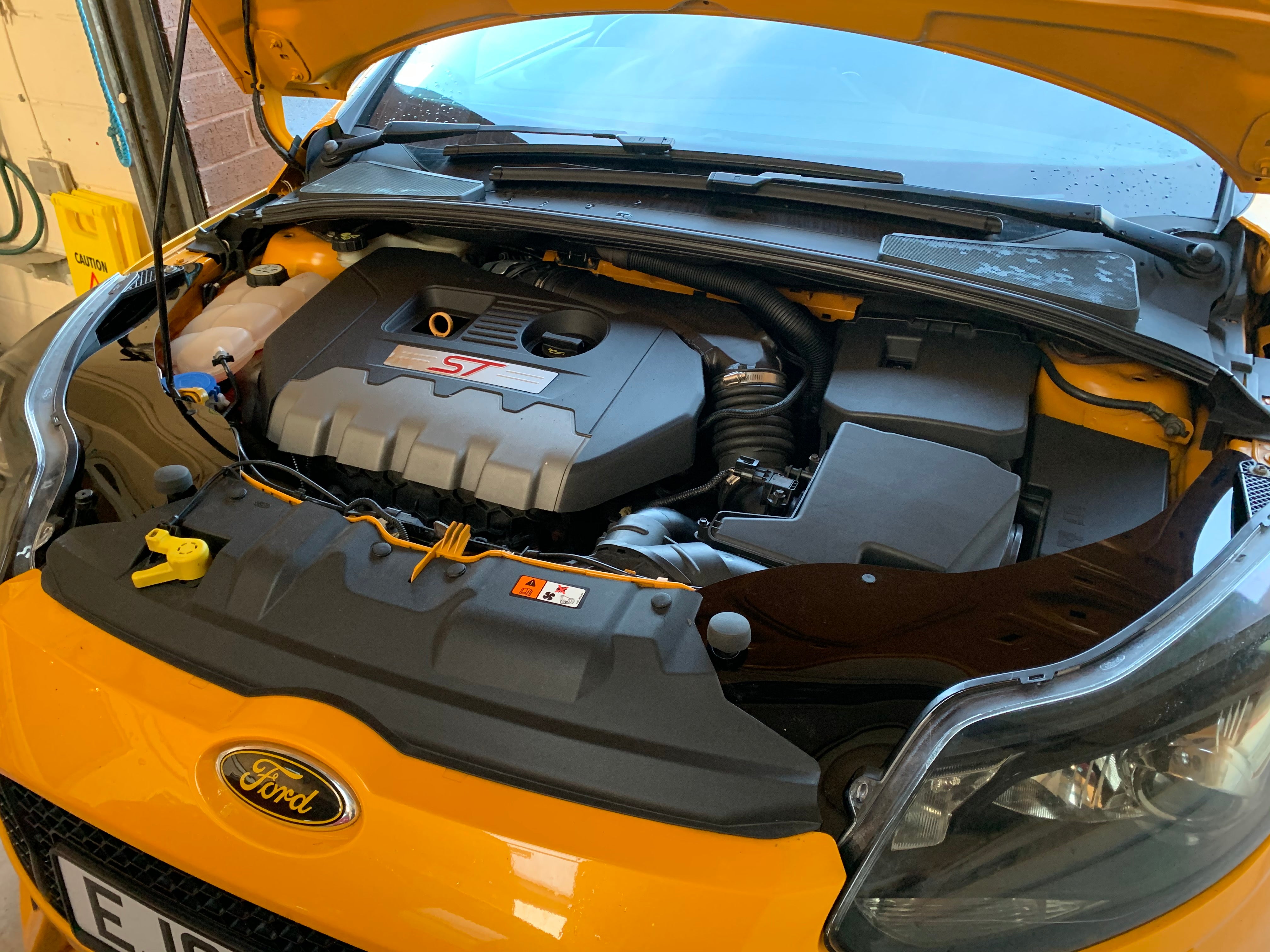 Proform Pre- Facelift Slam Panel Ends - MK3 Focus (Plastic Finishes)