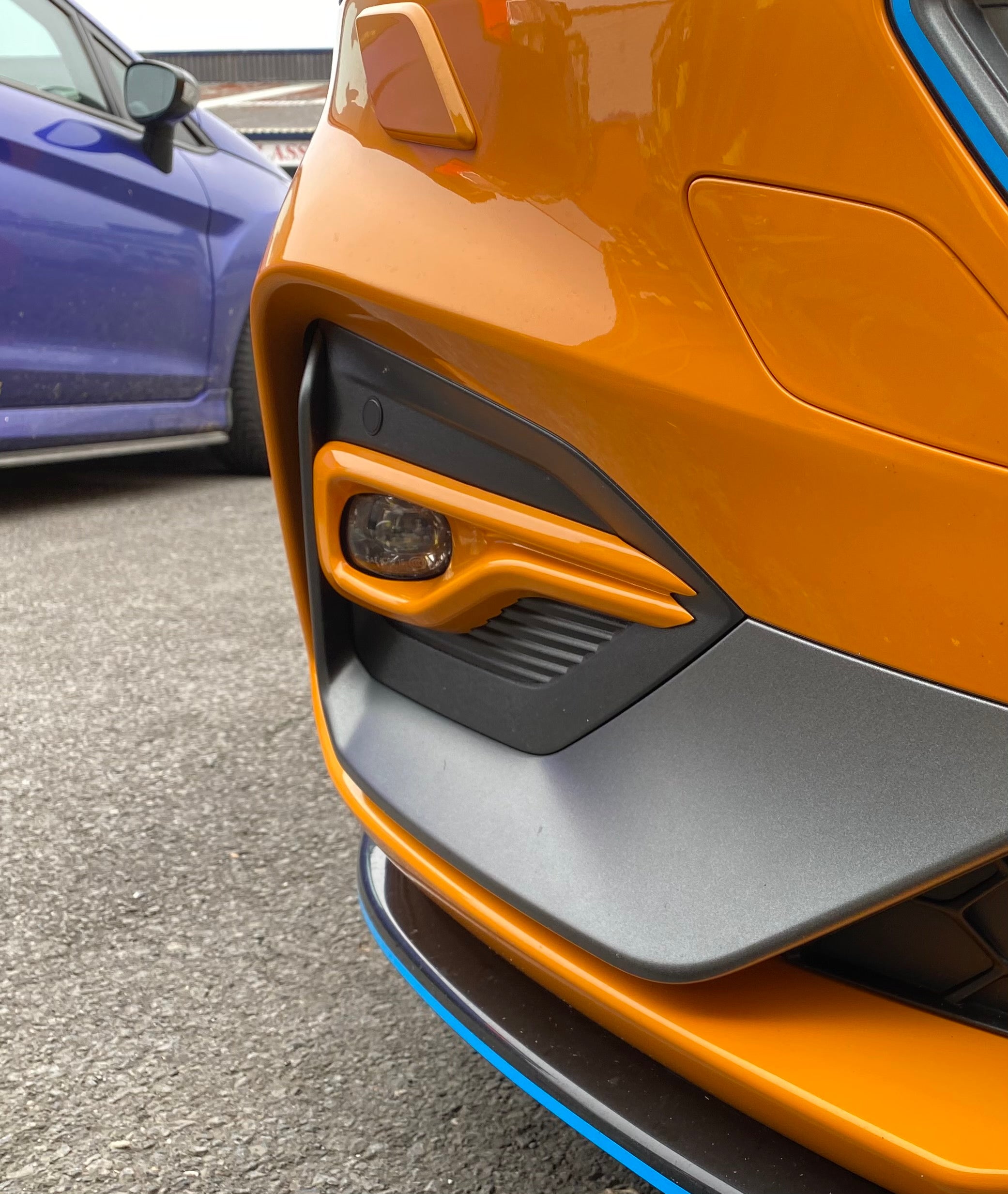 Fog Light Trims - Ford Focus MK4 ST/ ST-Line (Painted Finishes)