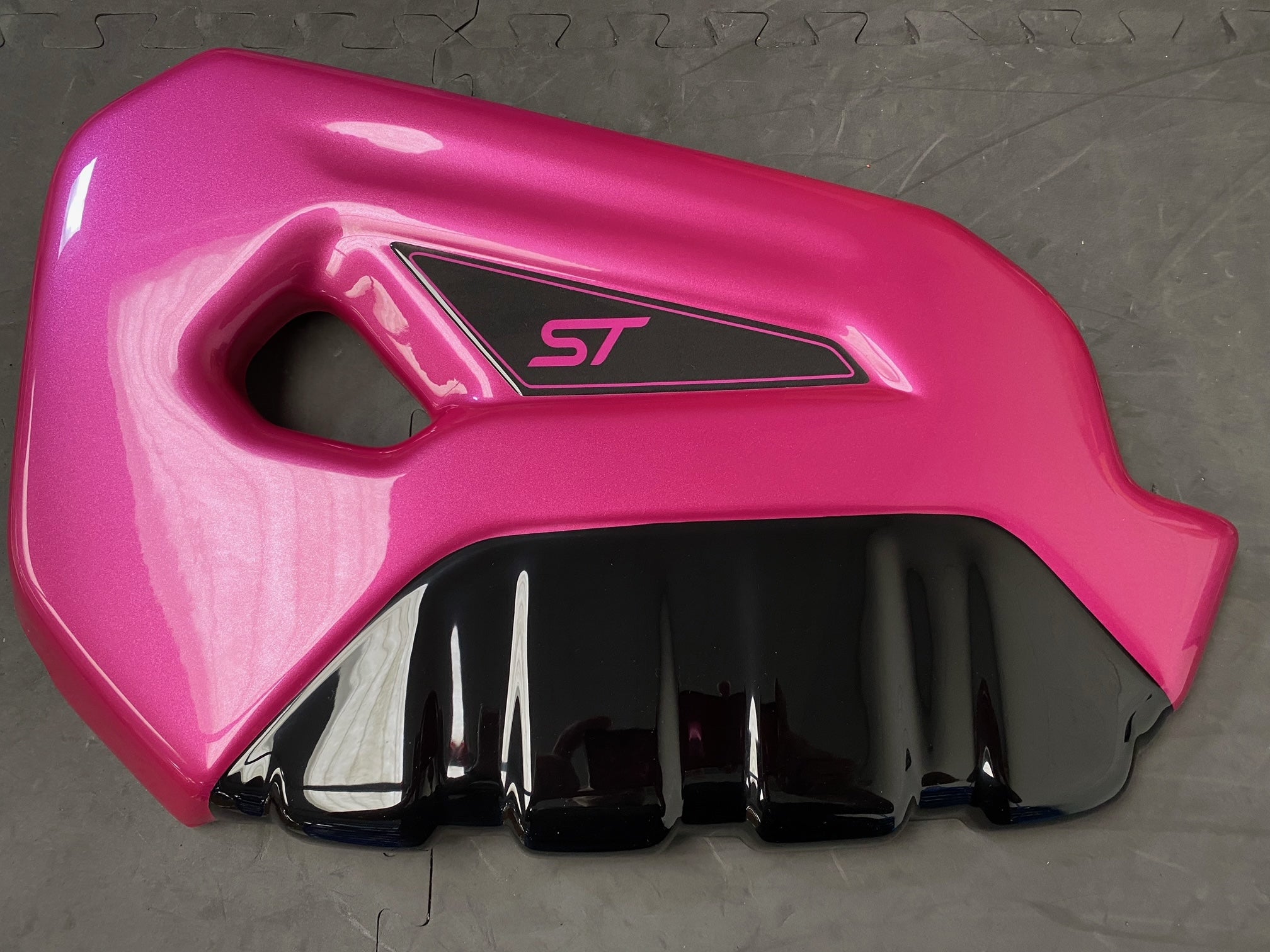 Proform Small Engine Bay Dress Up Kit Bundle – (Lackierte Oberflächen) – Fiesta Mk7.5 ST180 / ST200
