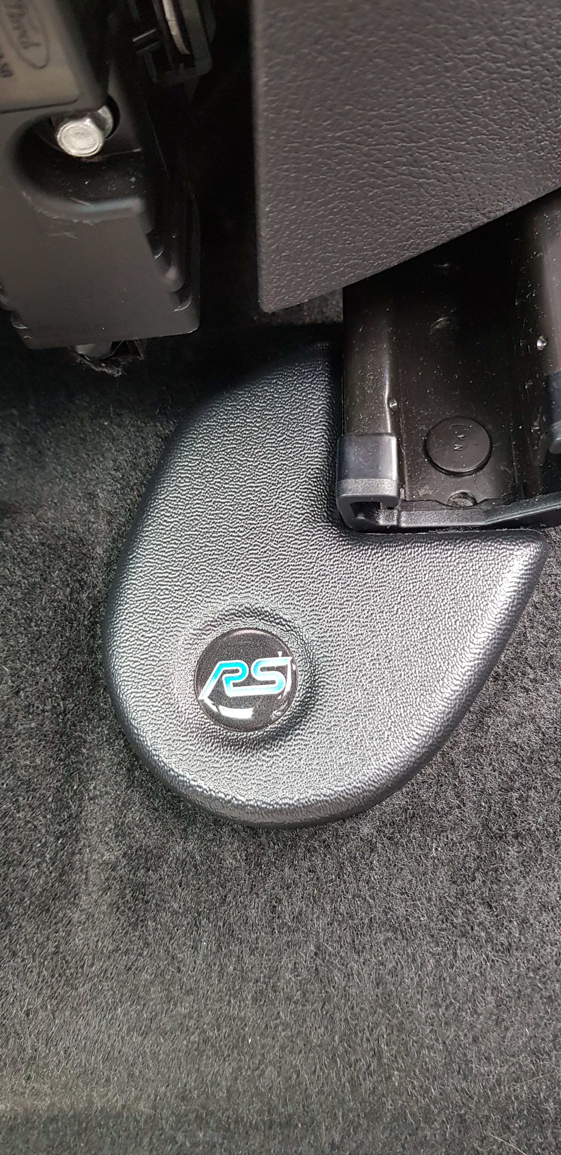 Seat Rail End Covers (Fronts) - Mk3/3.5 Focus