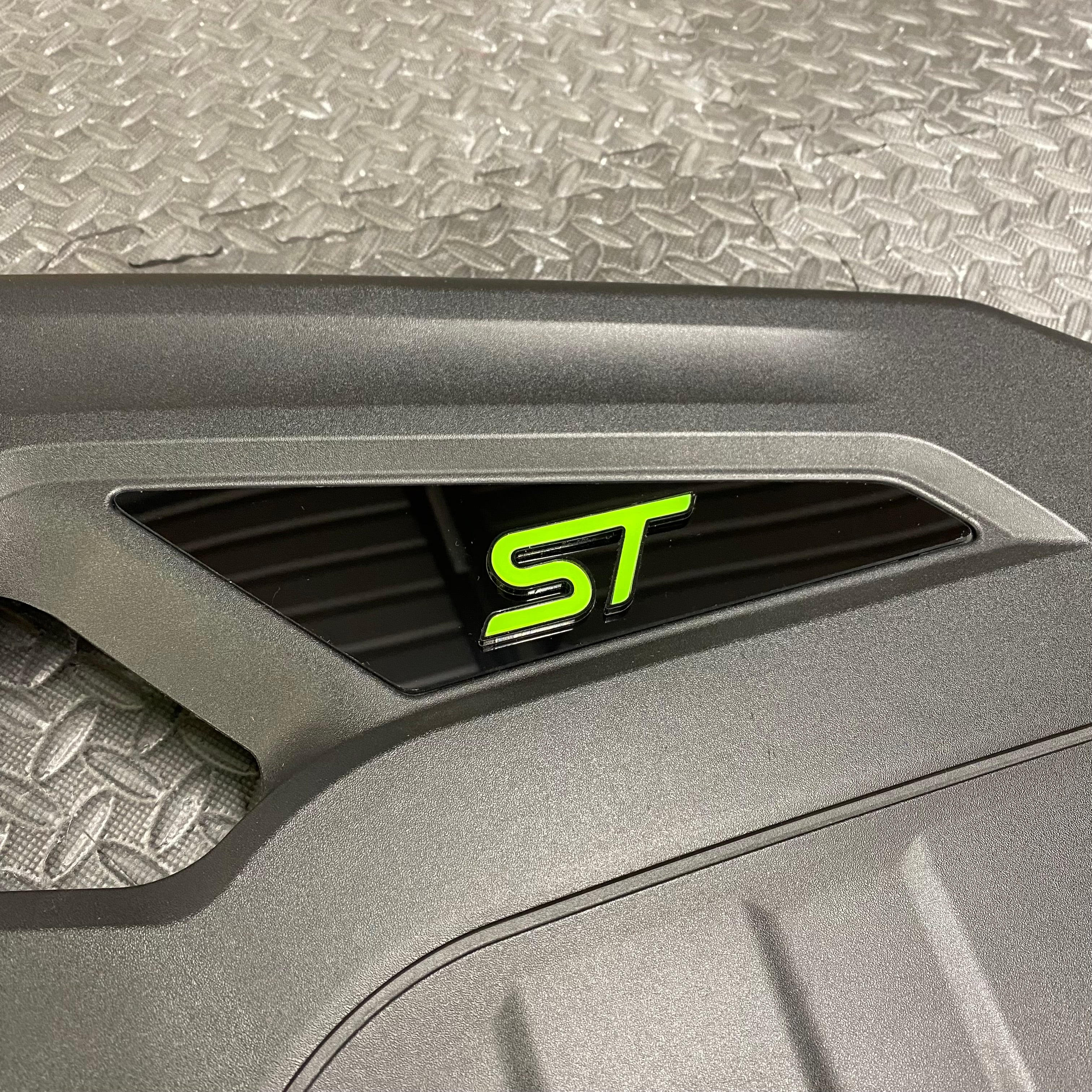 Proform Engine Cover Badge Plate With 3D Logo - Mk7.5 Fiesta ST