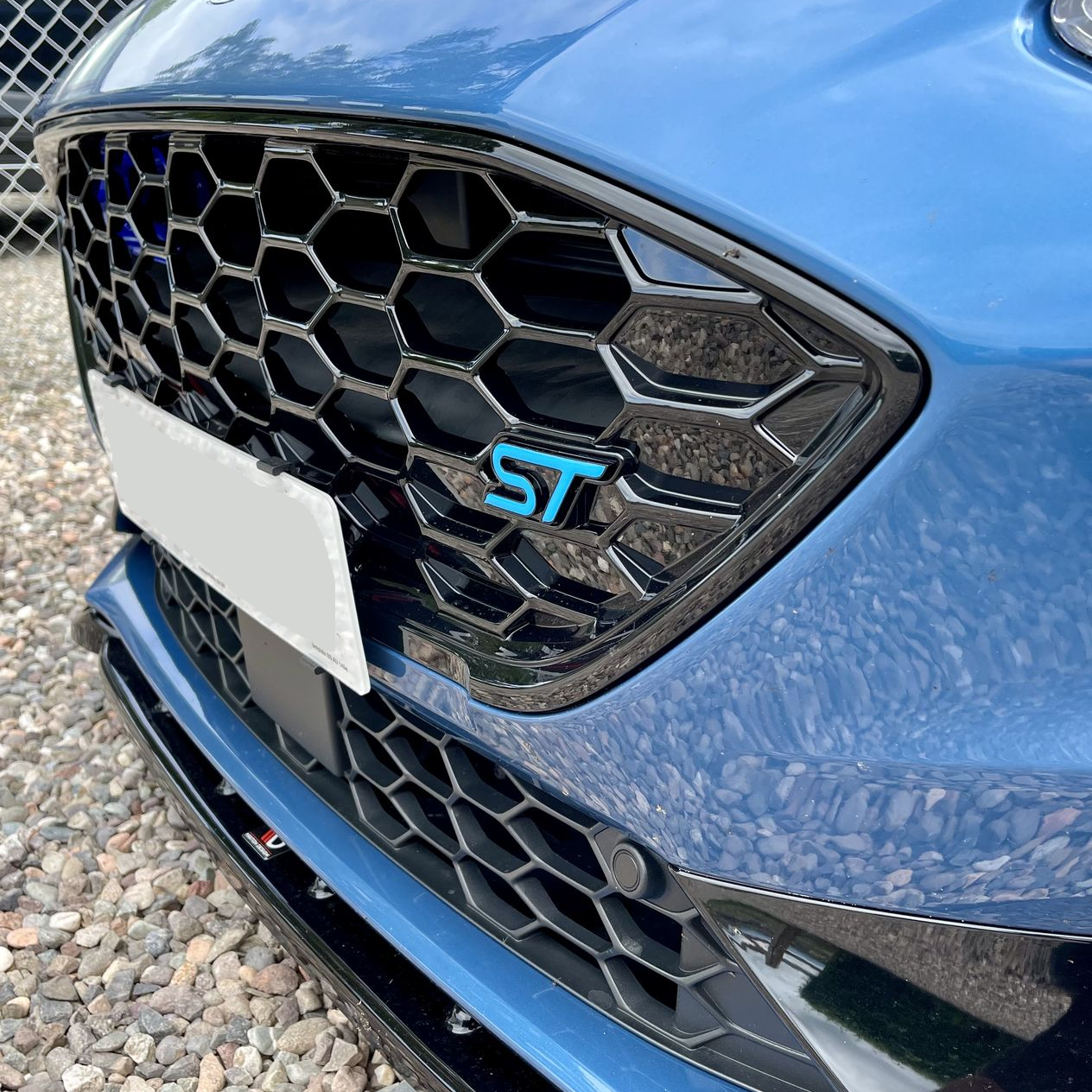Calandre avant d'origine Ford Focus ST Mk4 (peinte)