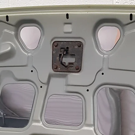 Plaque de retenue de capot supérieur Proform - Fiesta Mk6