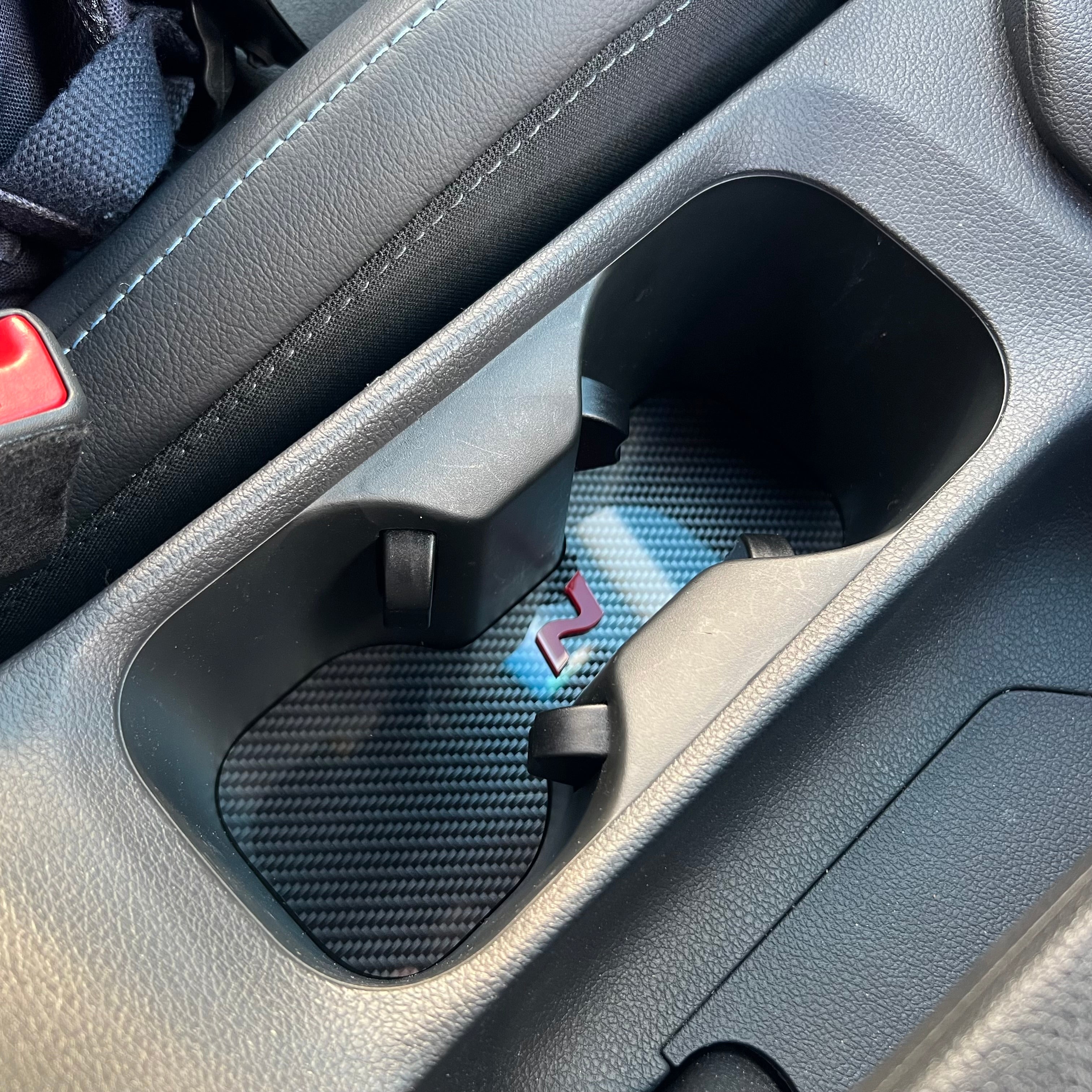 Hyundai i30 Cup Holder Inserts 